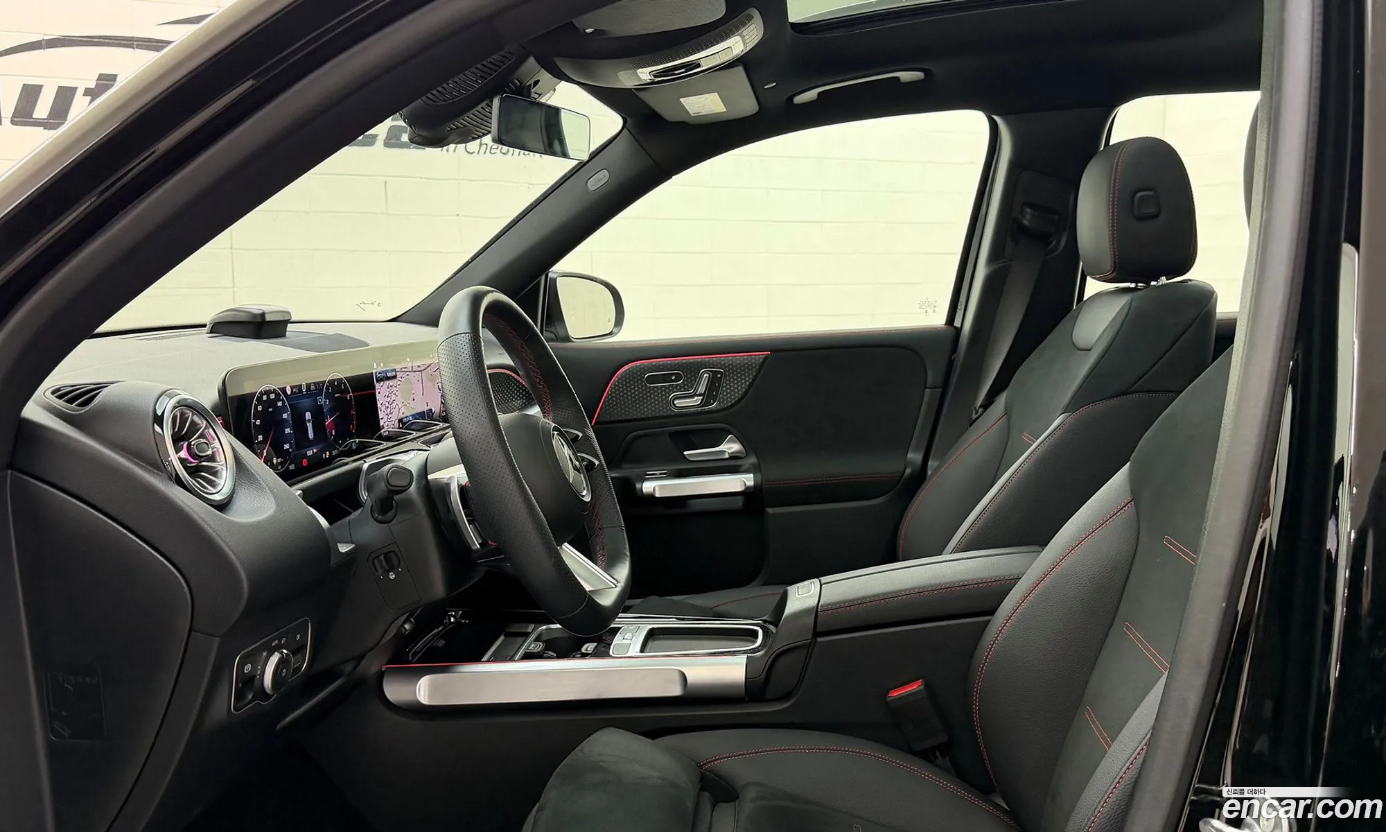 Mercedes-Benz GLB-Class X247 2025 — 15