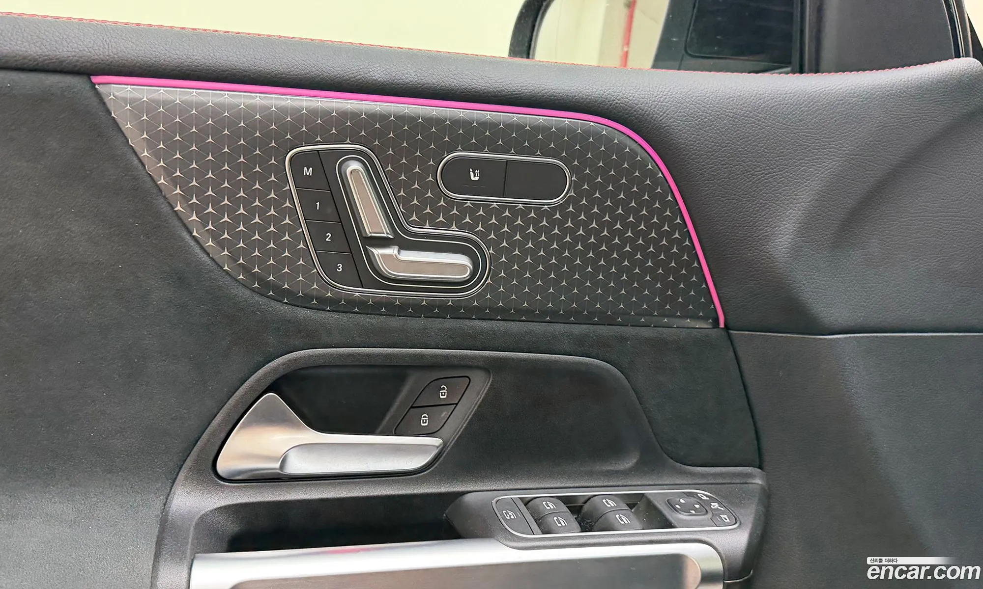 Mercedes-Benz GLB-Class X247 2025 — 20