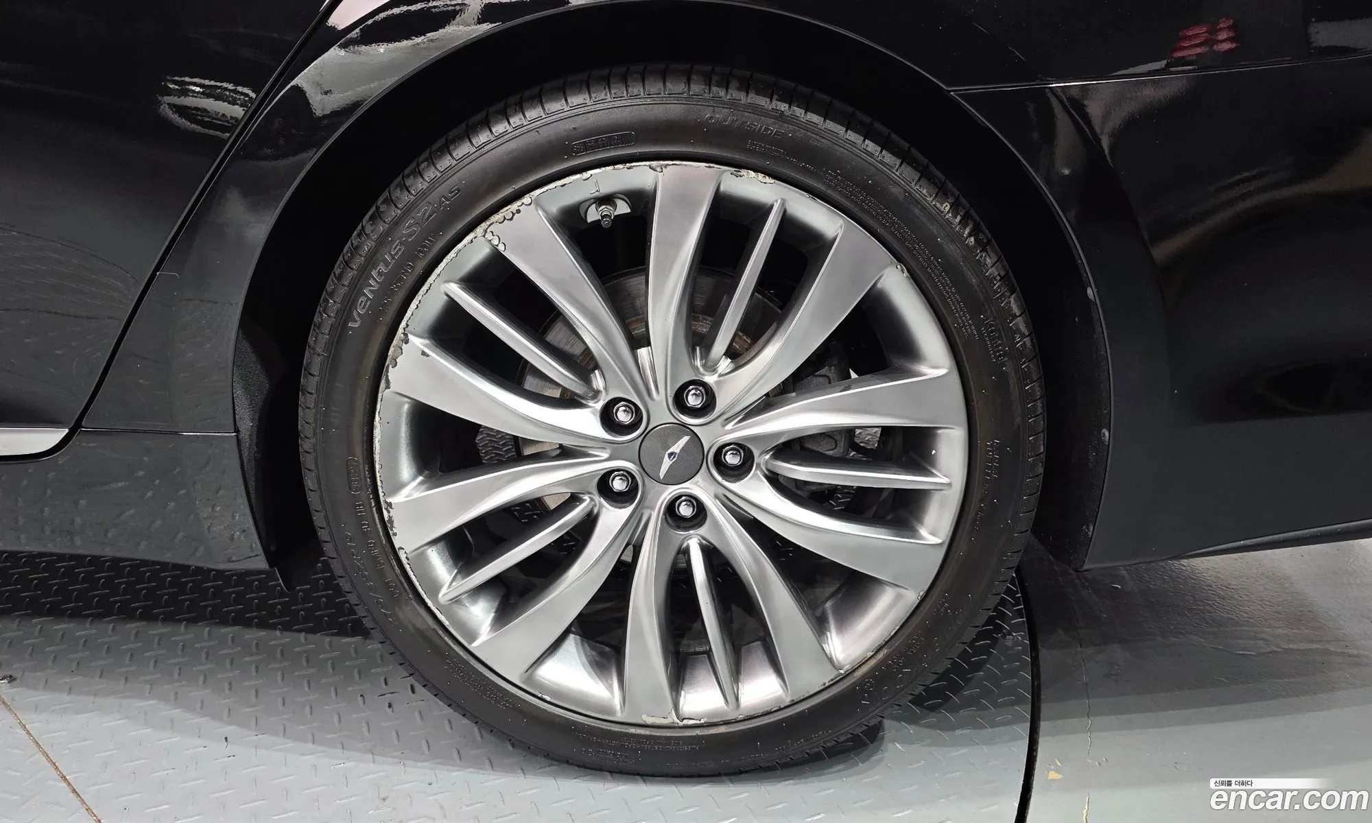 Hyundai Genesis DH 2016 — 3