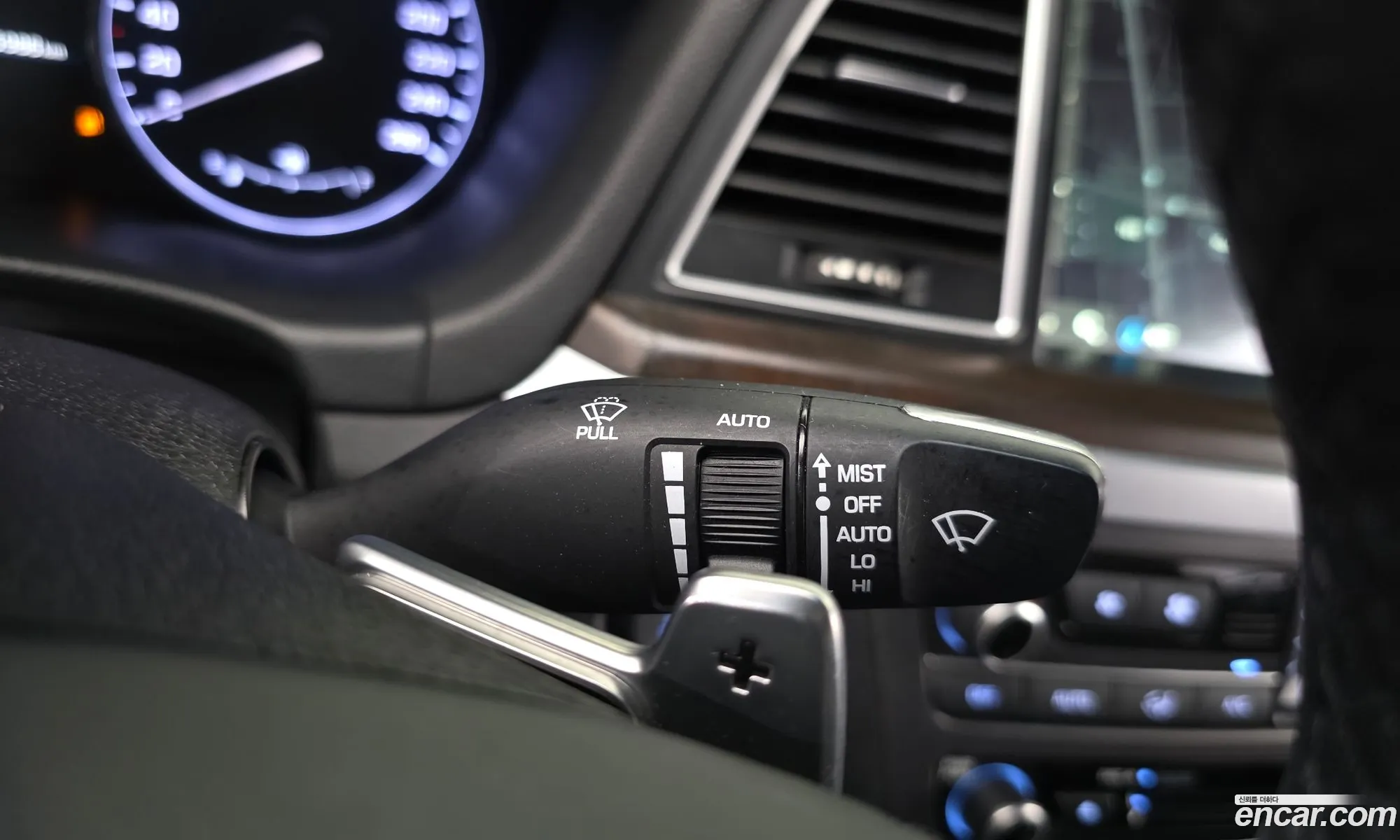Hyundai Genesis DH 2016 — 22