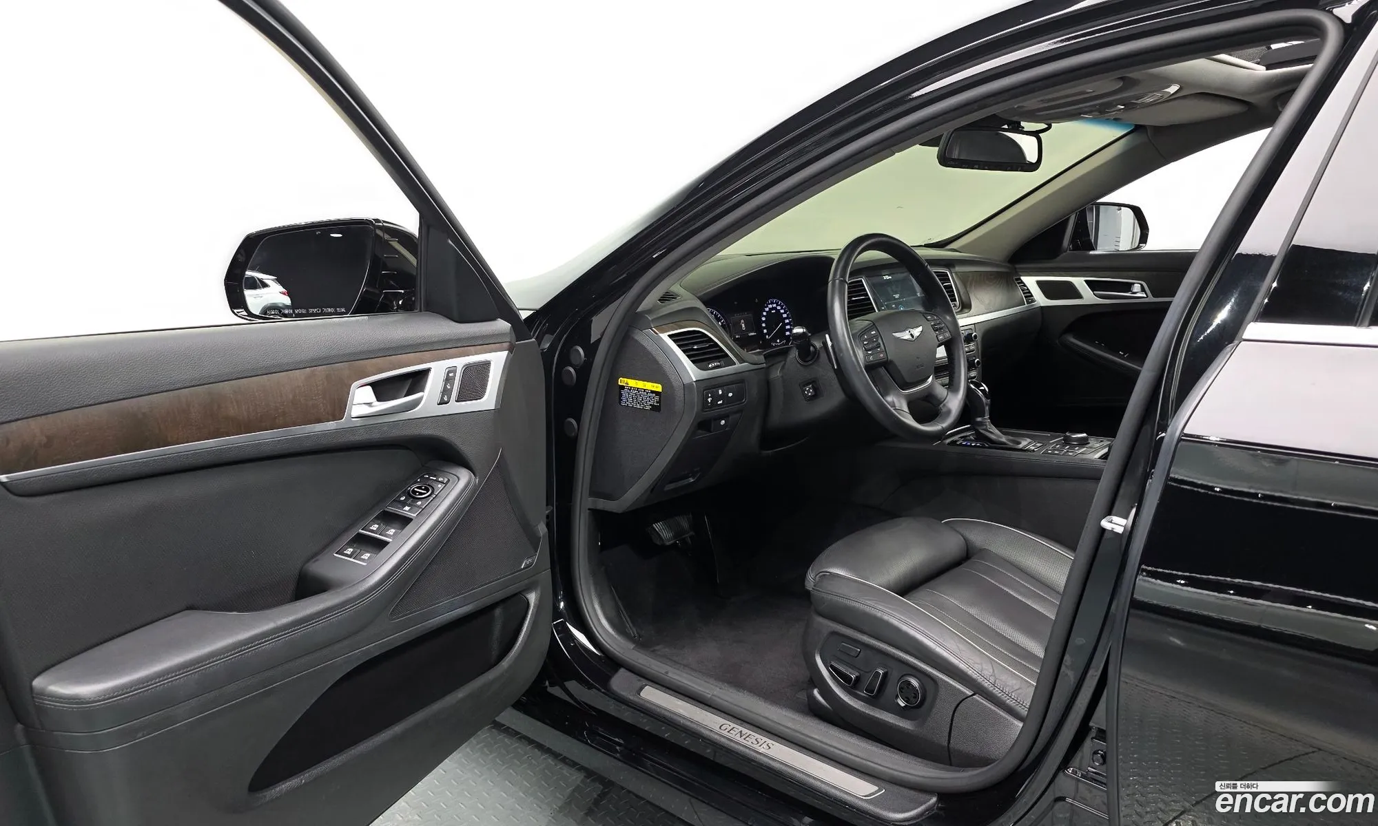Hyundai Genesis DH 2016 — 19