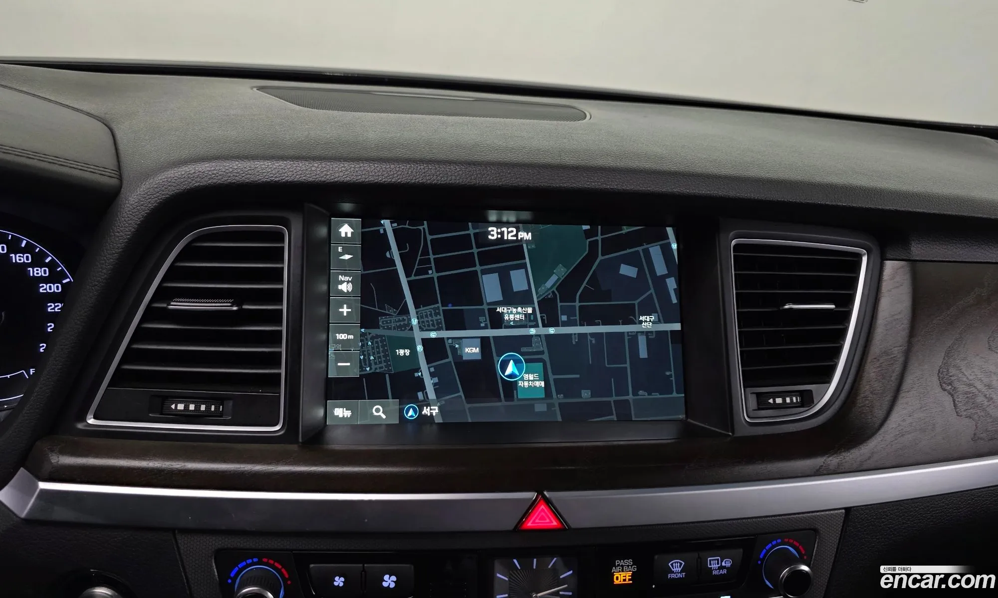 Hyundai Genesis DH 2016 — 16