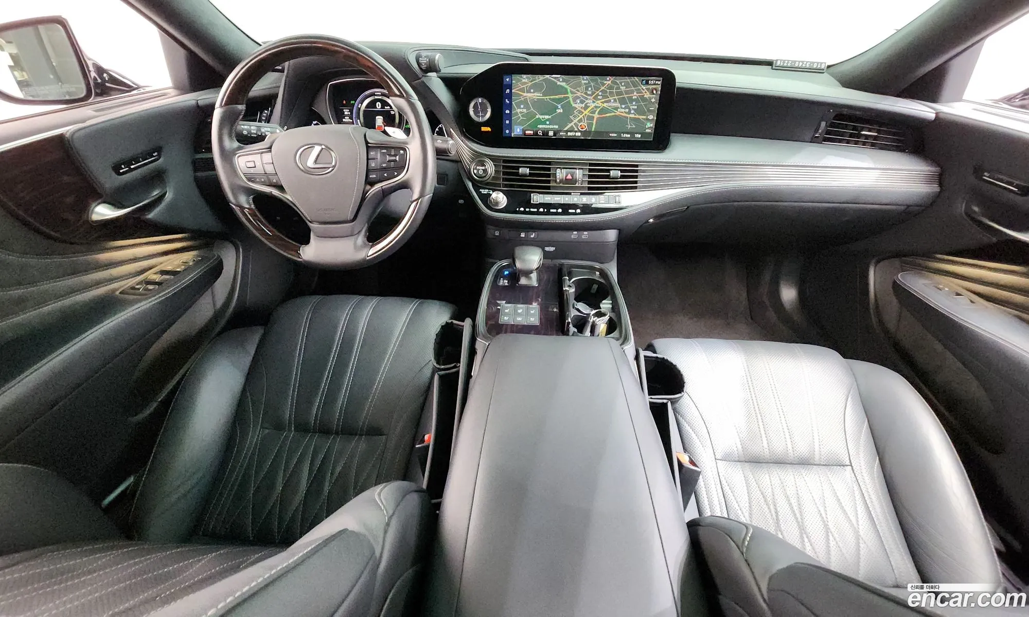 Lexus LS500h 2023 11111111111111111 — 14