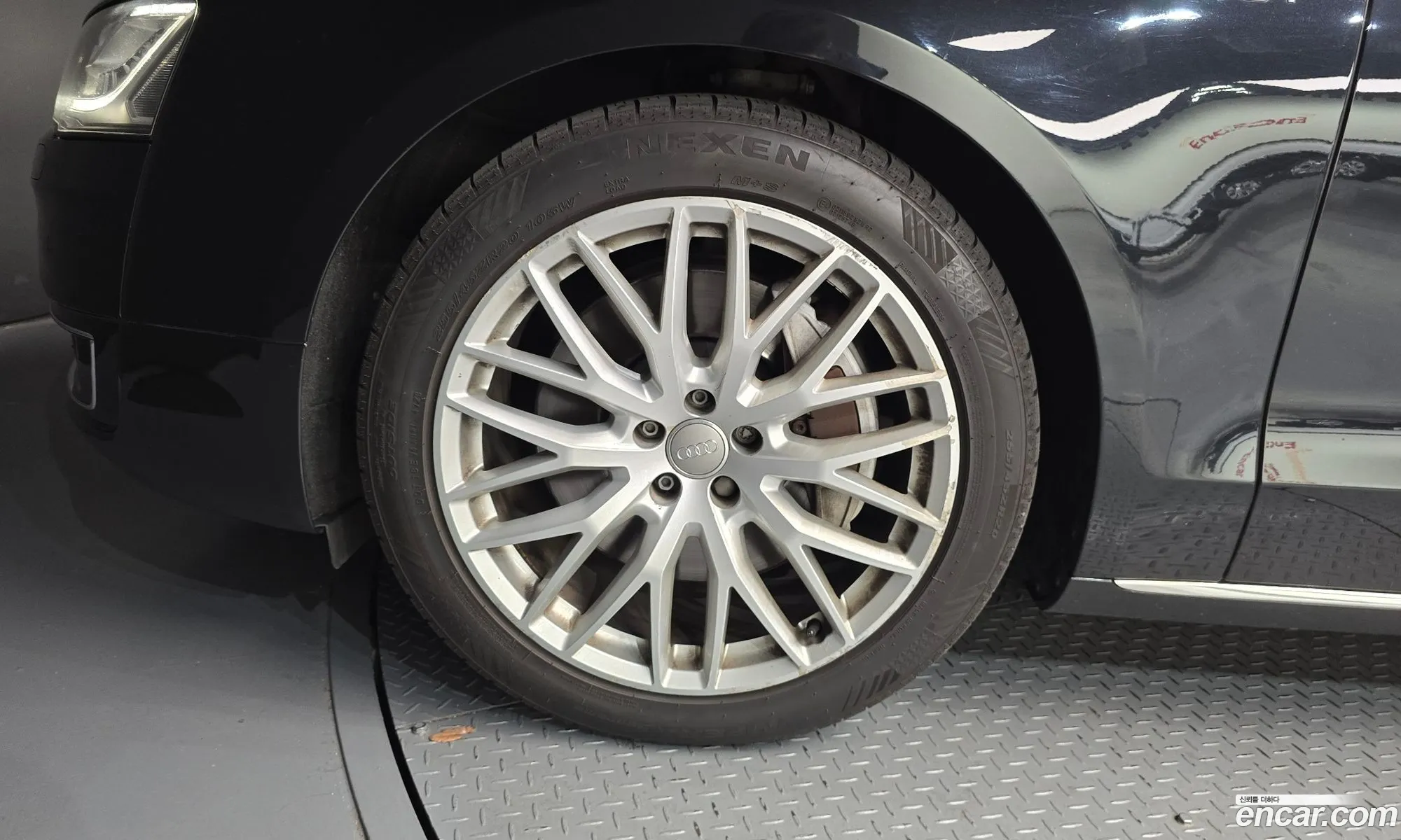 Audi A8 2014 WAUZZZ4H7FN001365 — 8
