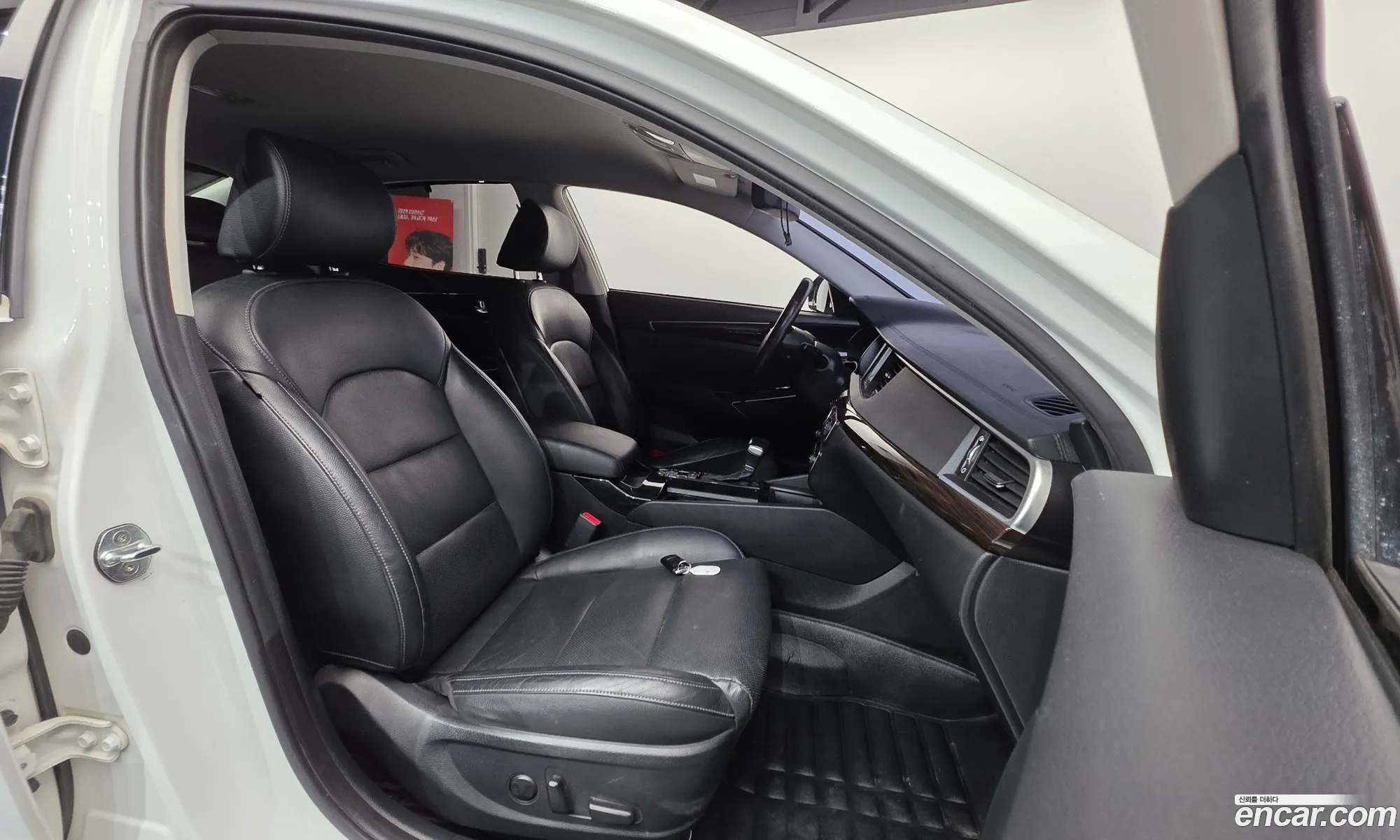 Kia K7 2018 — 3