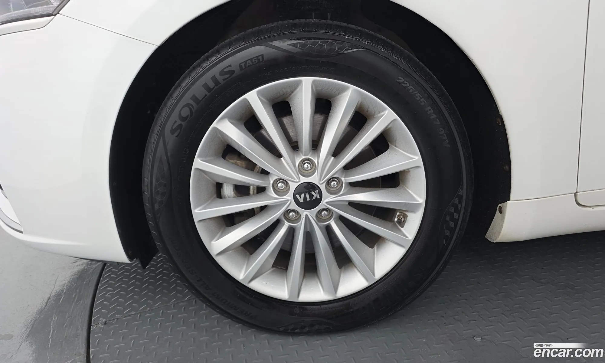 Kia K7 2018 — 10