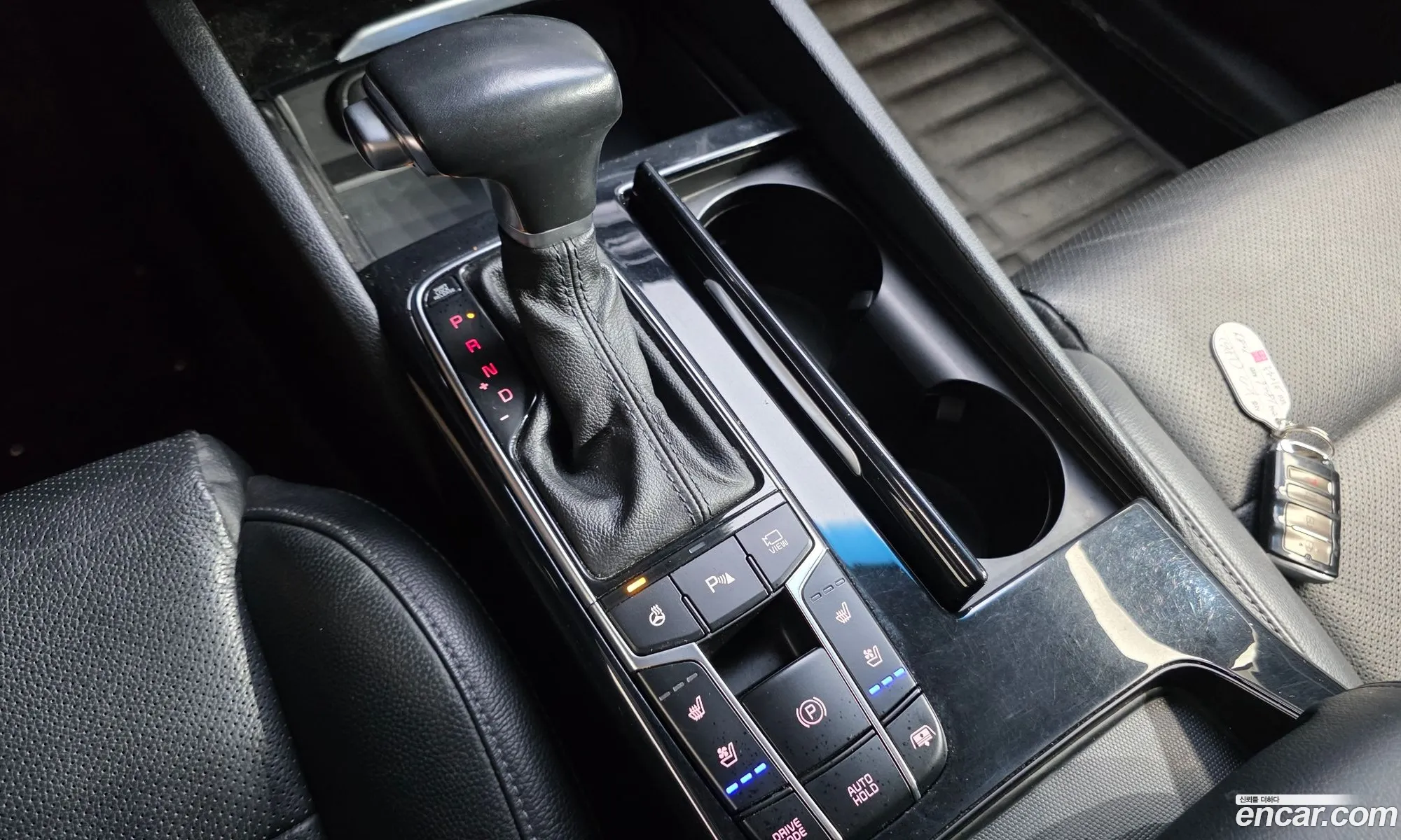 Kia K7 2018 — 18