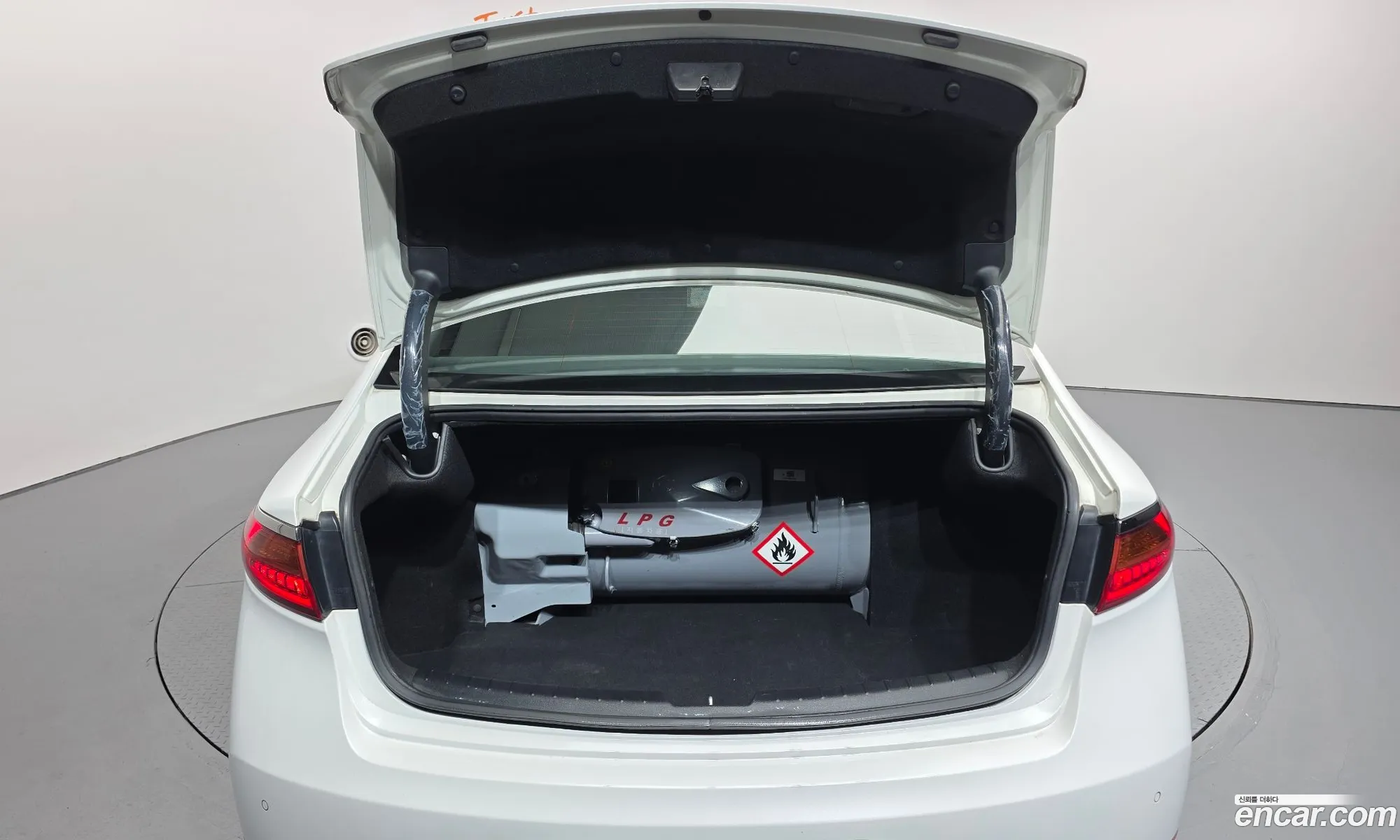 Kia K7 2018 — 19