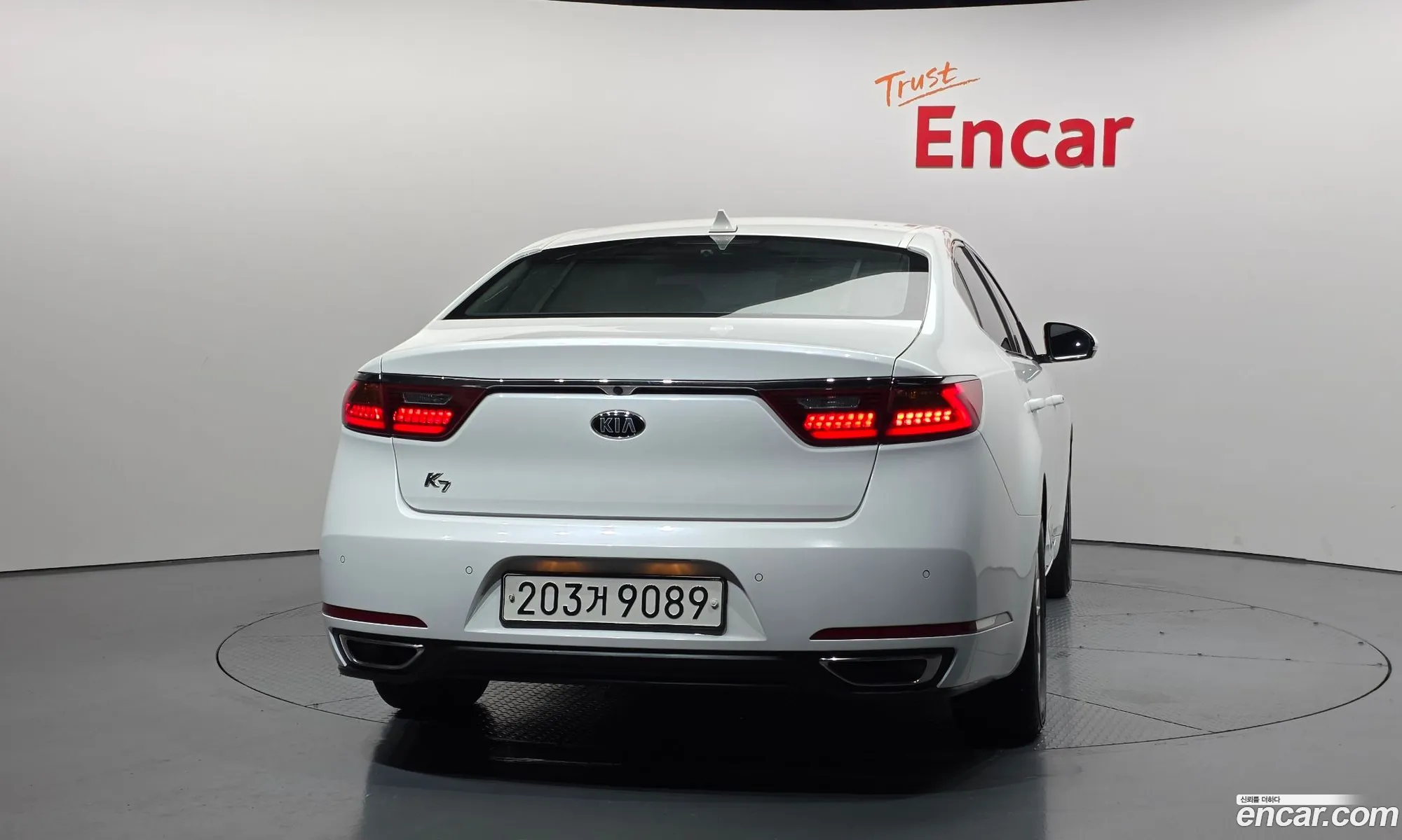 Kia K7 2018 — 12