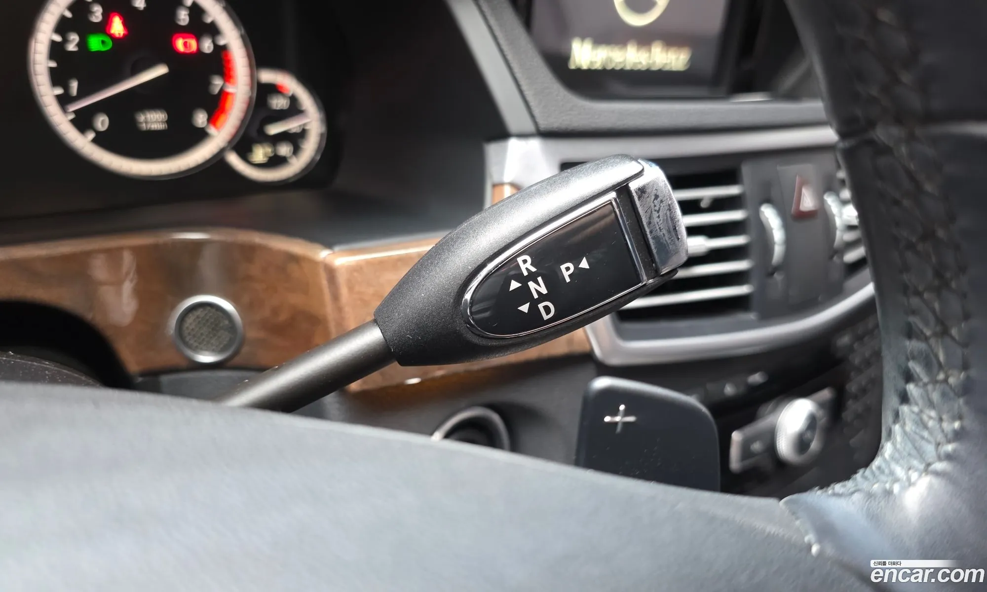 Mercedes-Benz E-Class W212 2012 WDDHF5DB8CA556720 — 15