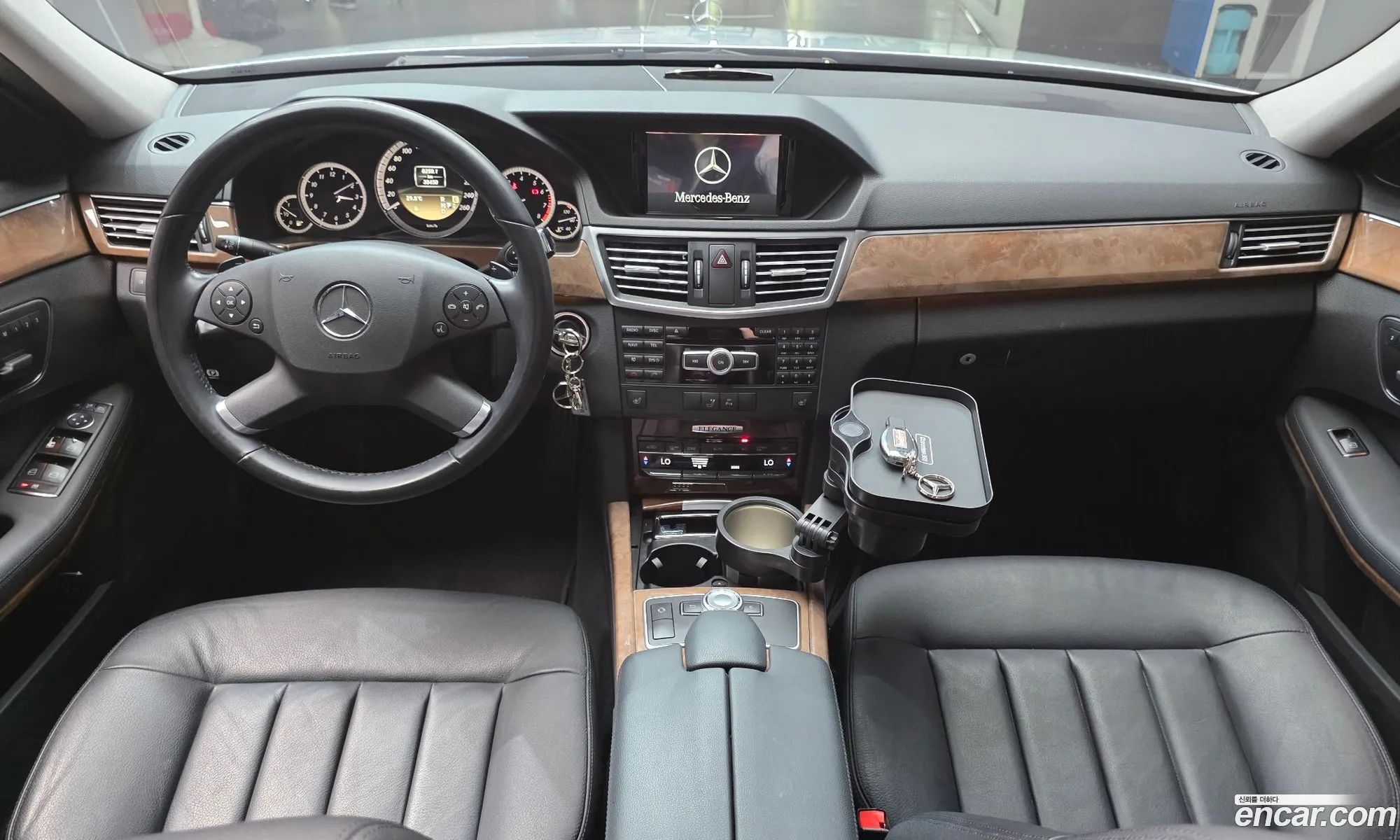 Mercedes-Benz E-Class W212 2012 WDDHF5DB8CA556720 — 7
