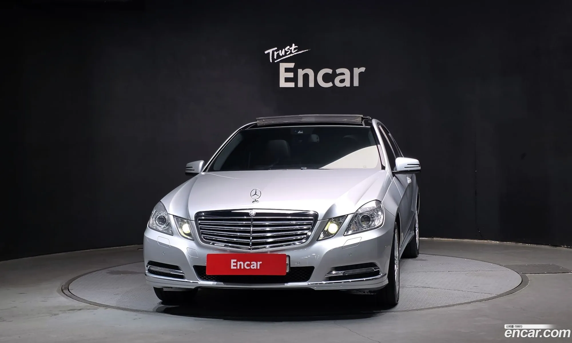 Mercedes-Benz E-Class W212 2012 WDDHF5DB8CA556720 — 17