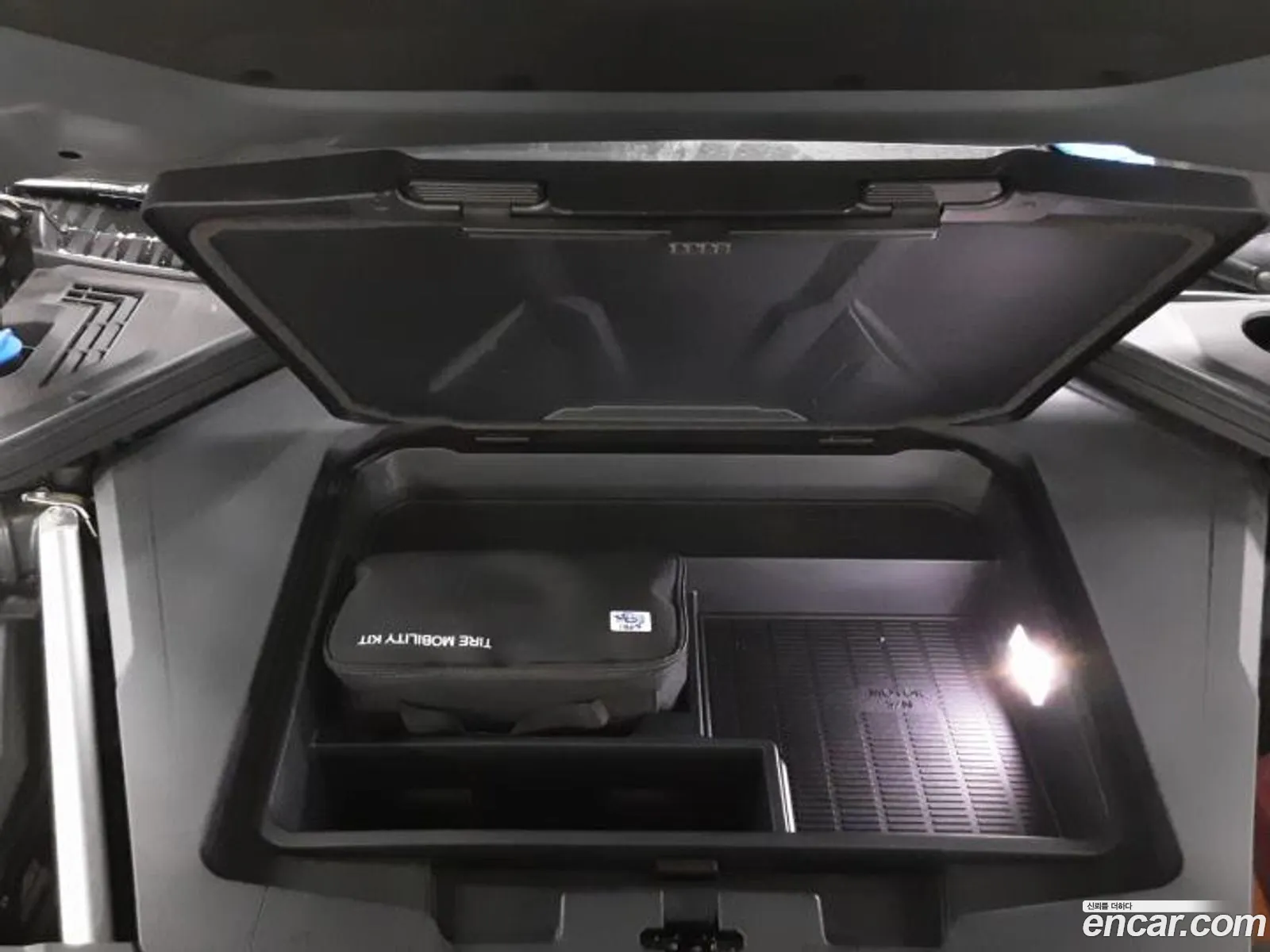 Genesis Electrified GV70