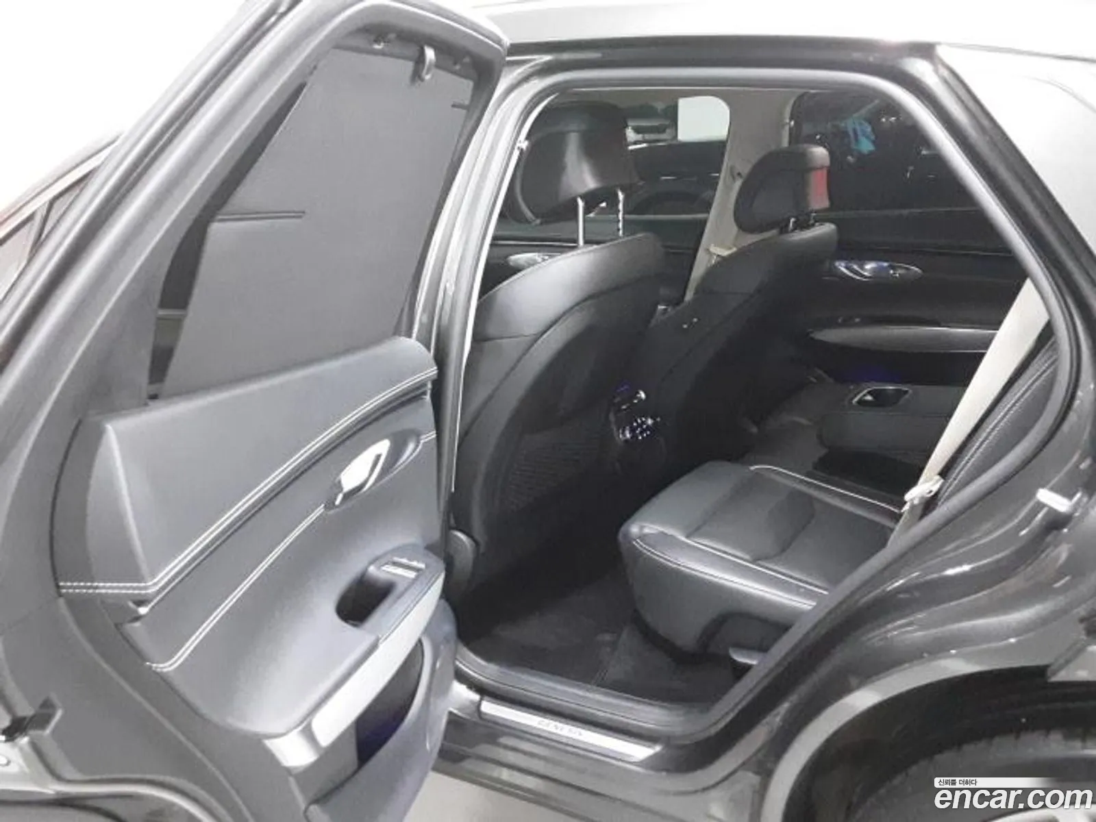 Genesis Electrified GV70 2024 — 16