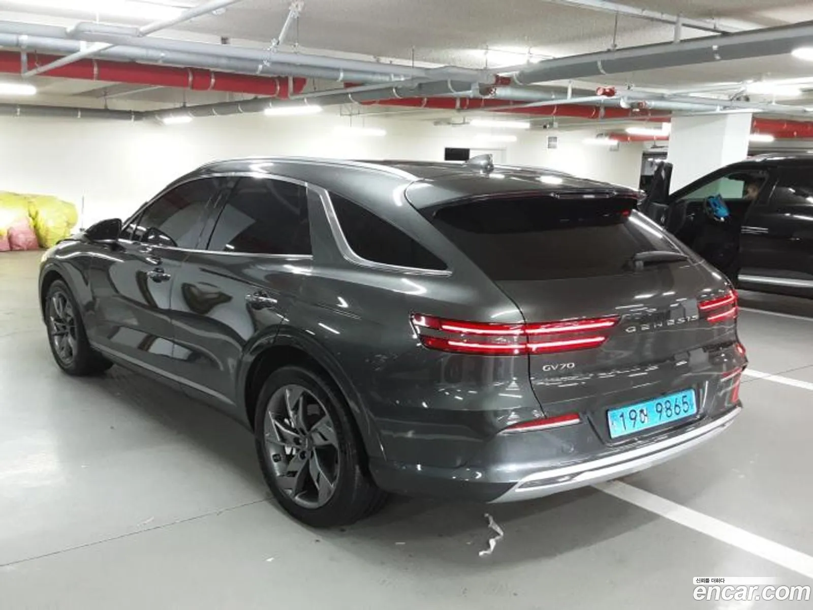 Genesis Electrified GV70