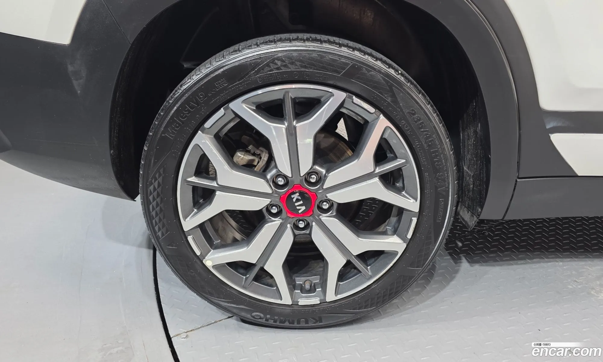 Kia Seltos 2021 KNAET812GNK256137 — 24