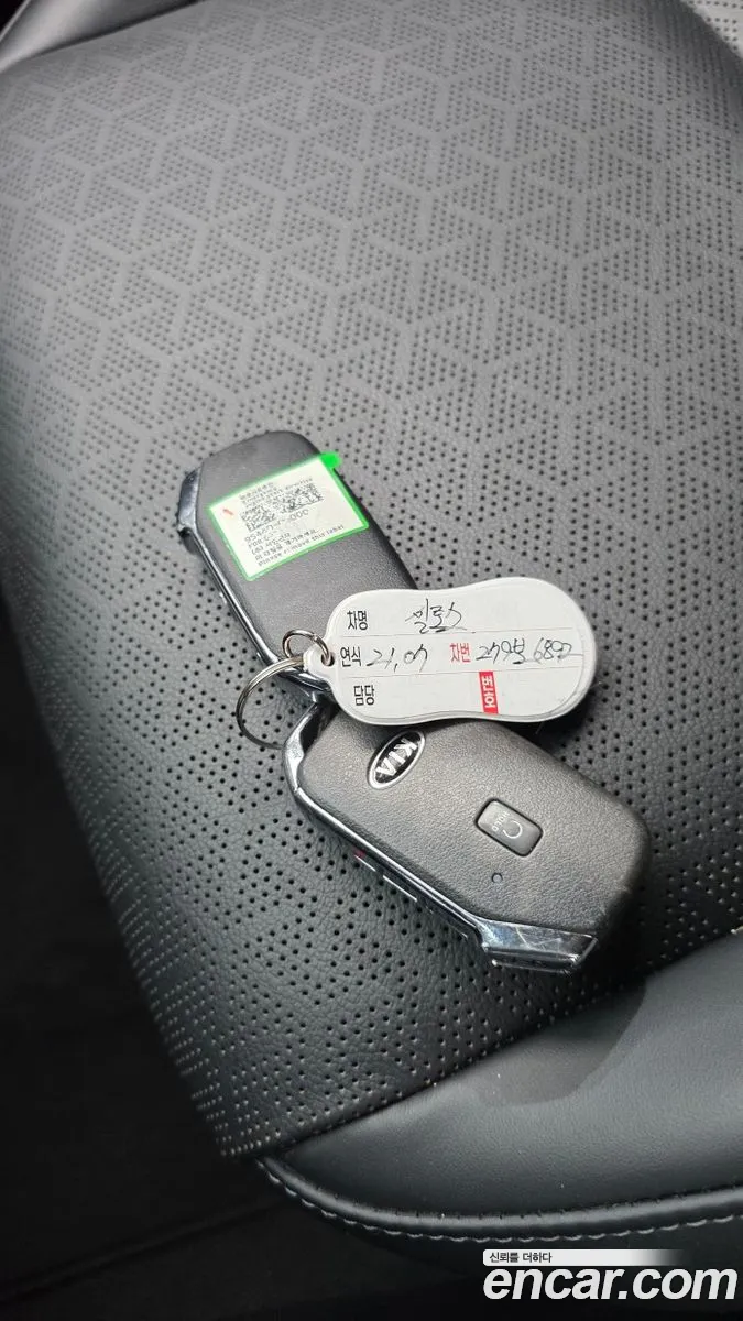 Kia Seltos 2021 KNAET812GNK256137 — 18