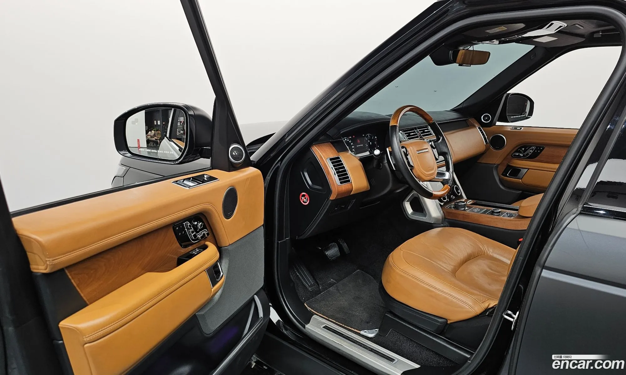 Land Rover Range Rover 2018 SALGA3BJ6JA515253 — 8