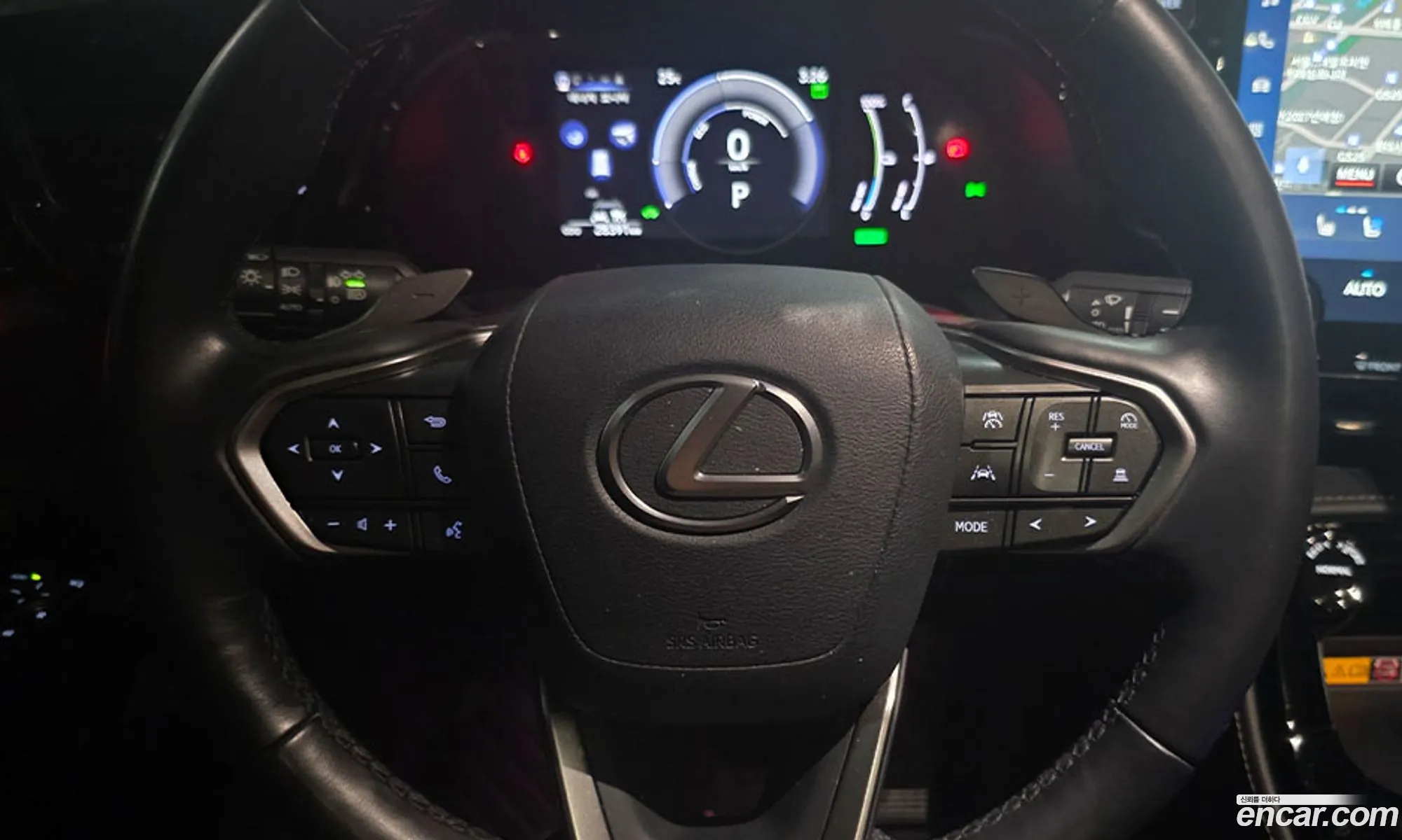 Lexus NX450h+ 2024 — 8