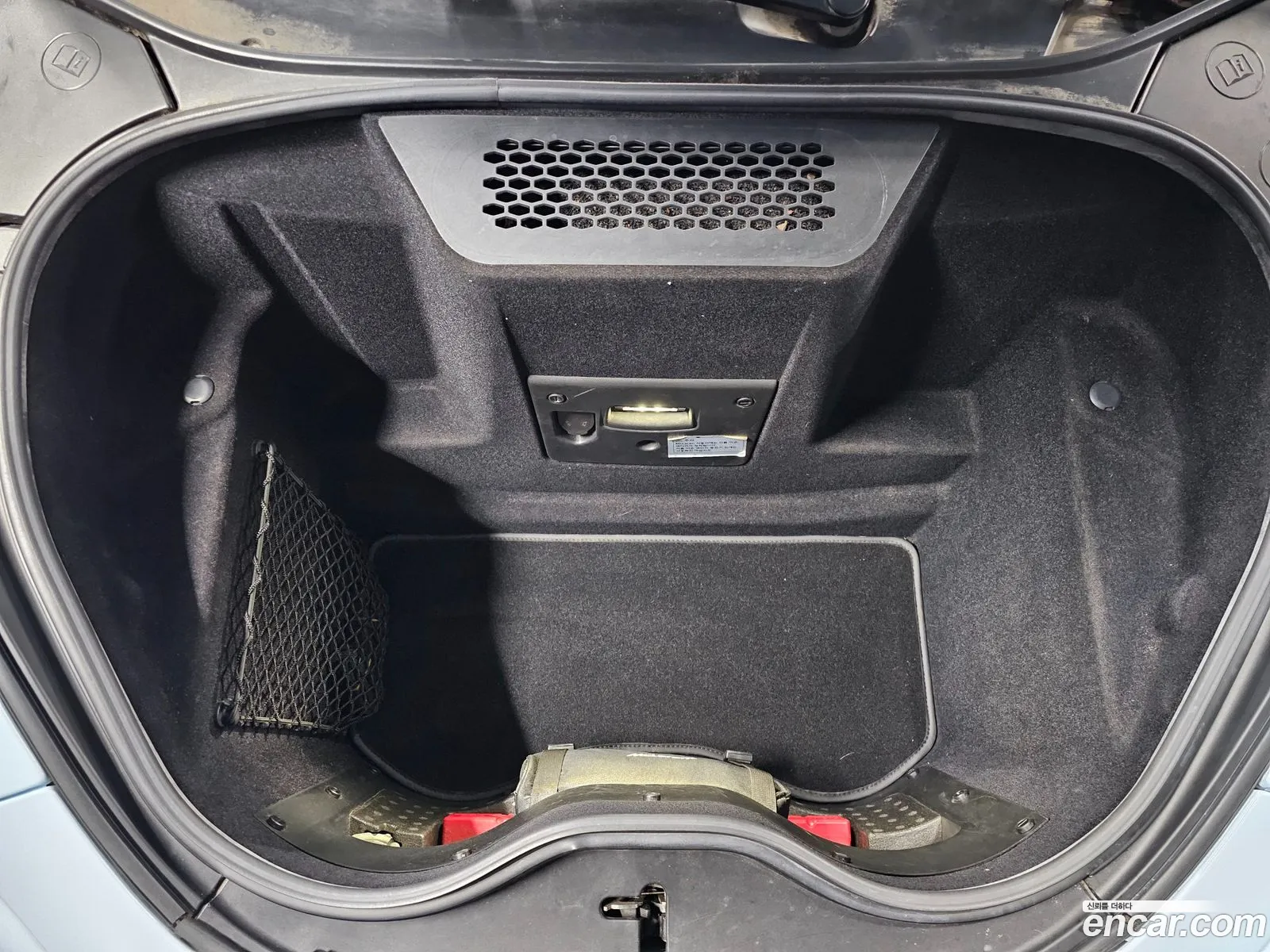 McLaren 570S 2019 — 18