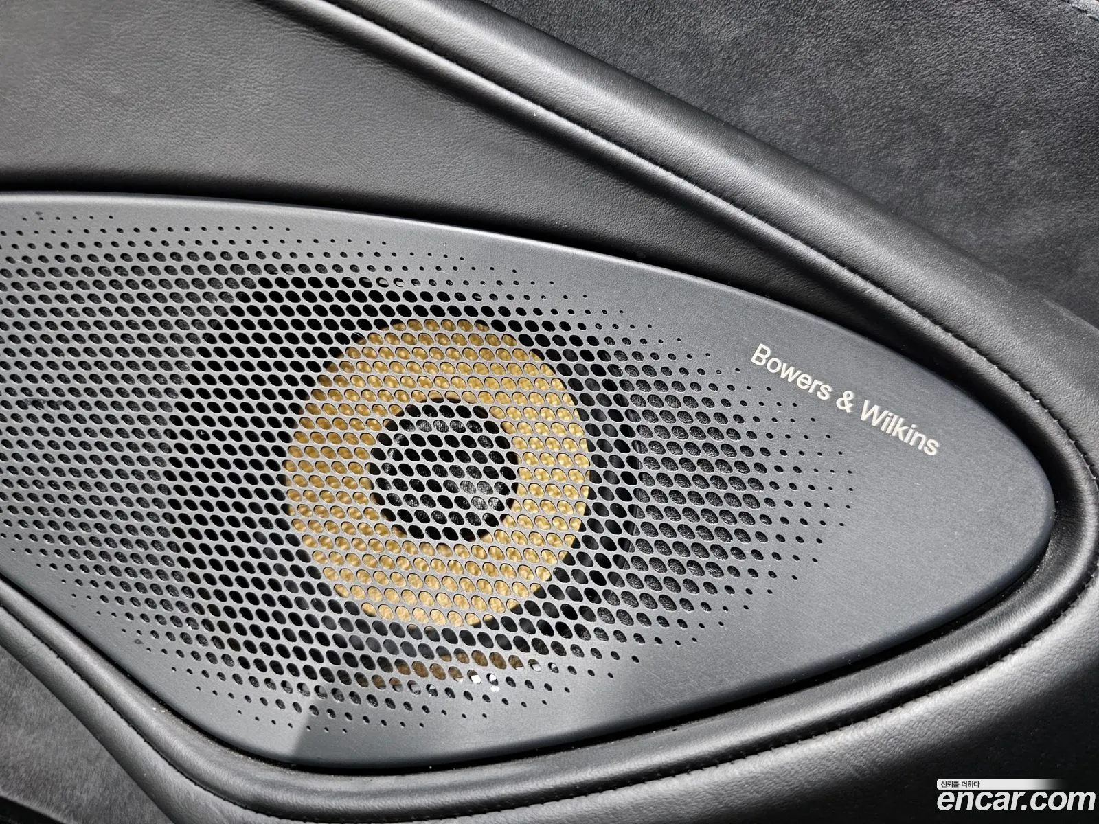 McLaren 570S 2019 — 15