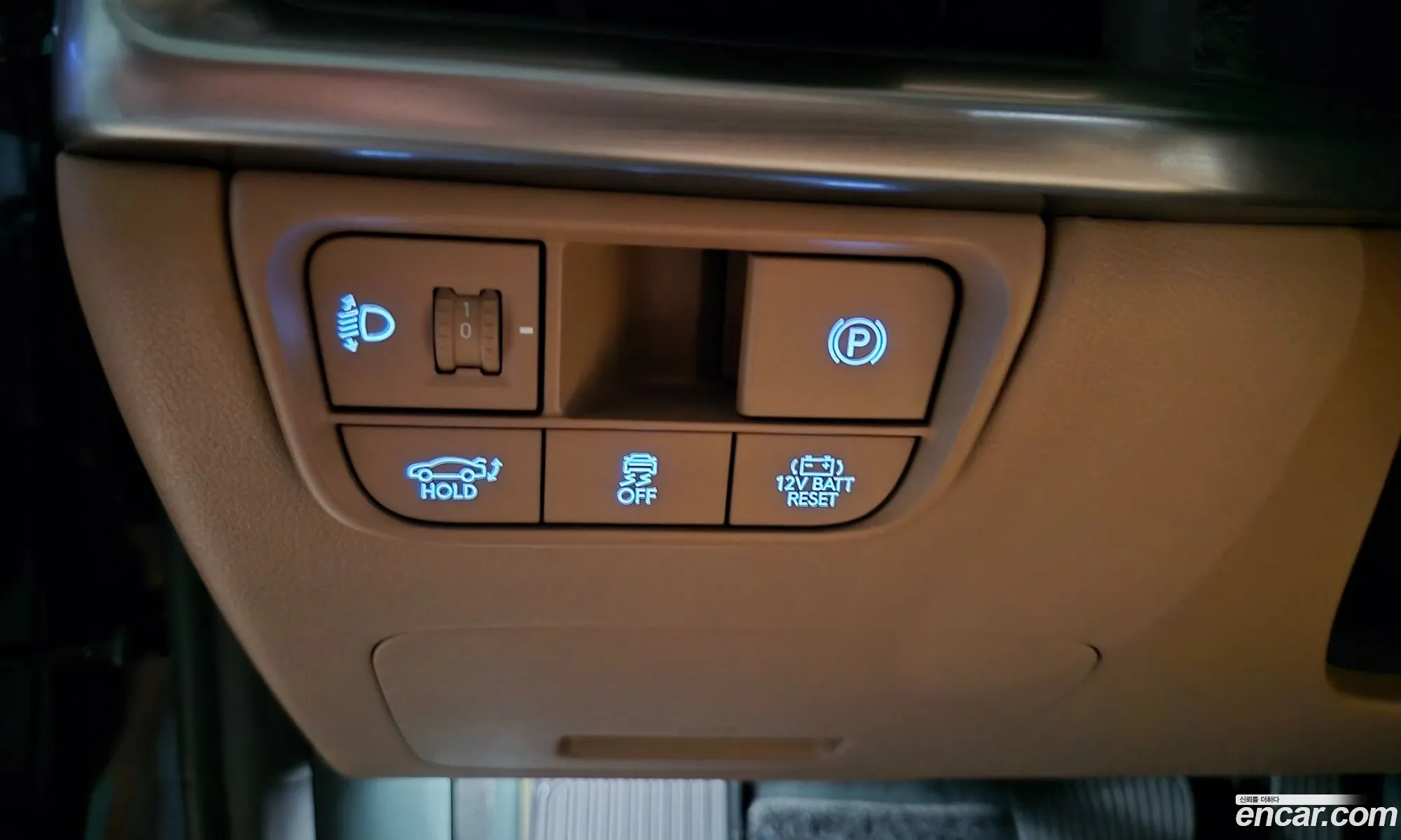 Hyundai Grandeur Hybrid 2026 — 4