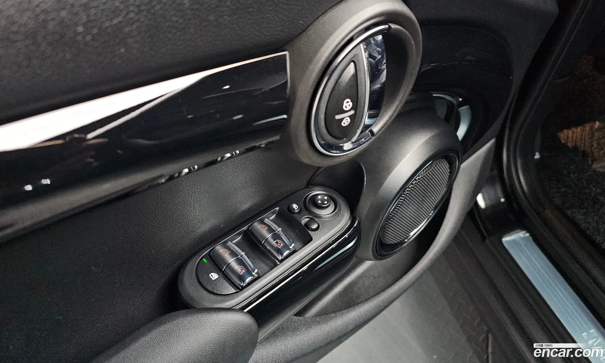 Mini Cooper 2021 WMW41DK06N2R05953 — 25