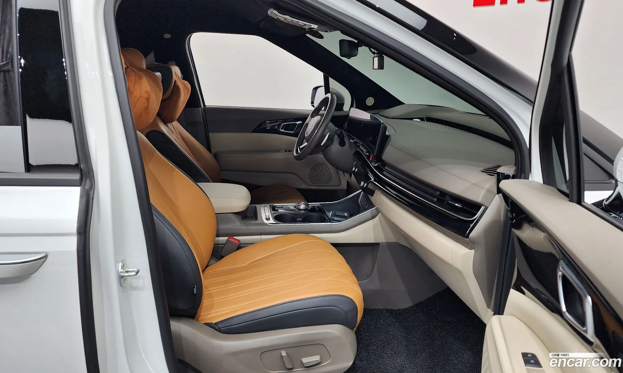 Kia Carnival 2024 — 14