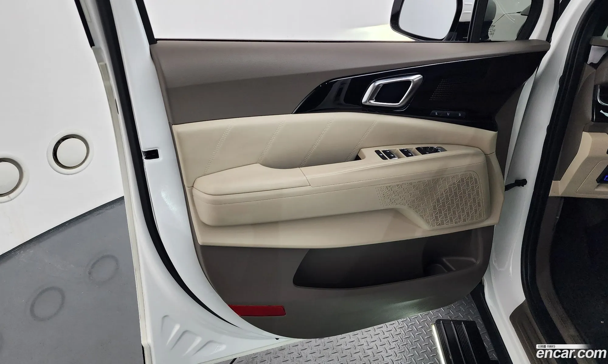 Kia Carnival 2024 — 21