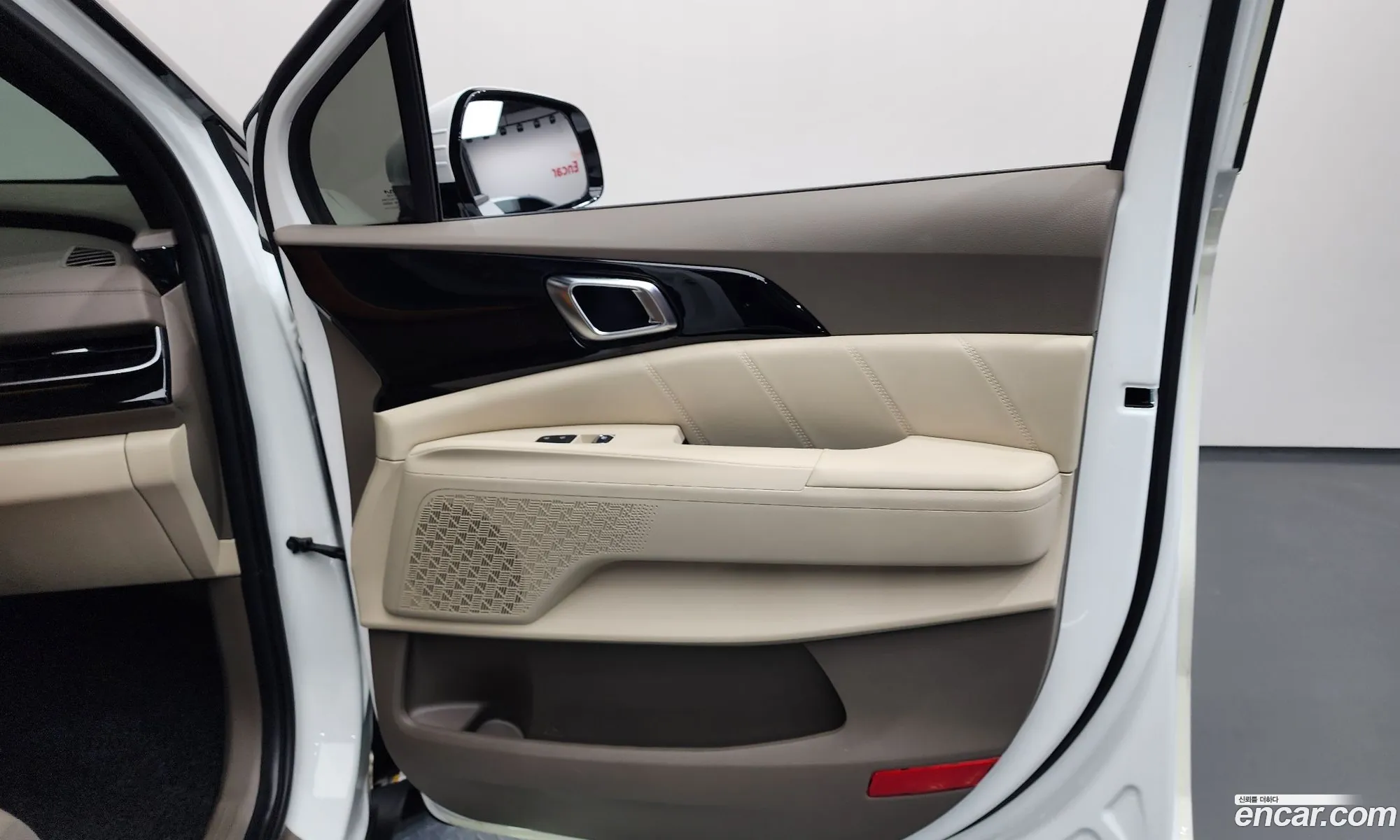 Kia Carnival 2024 — 8