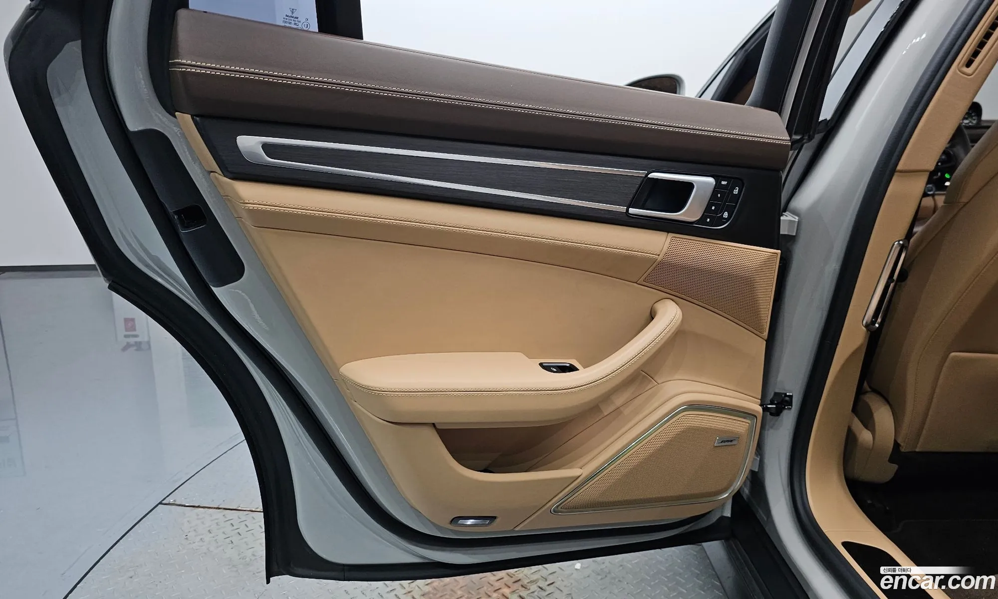 Porsche Panamera 2022 WP0AE2973NL125825 — 30