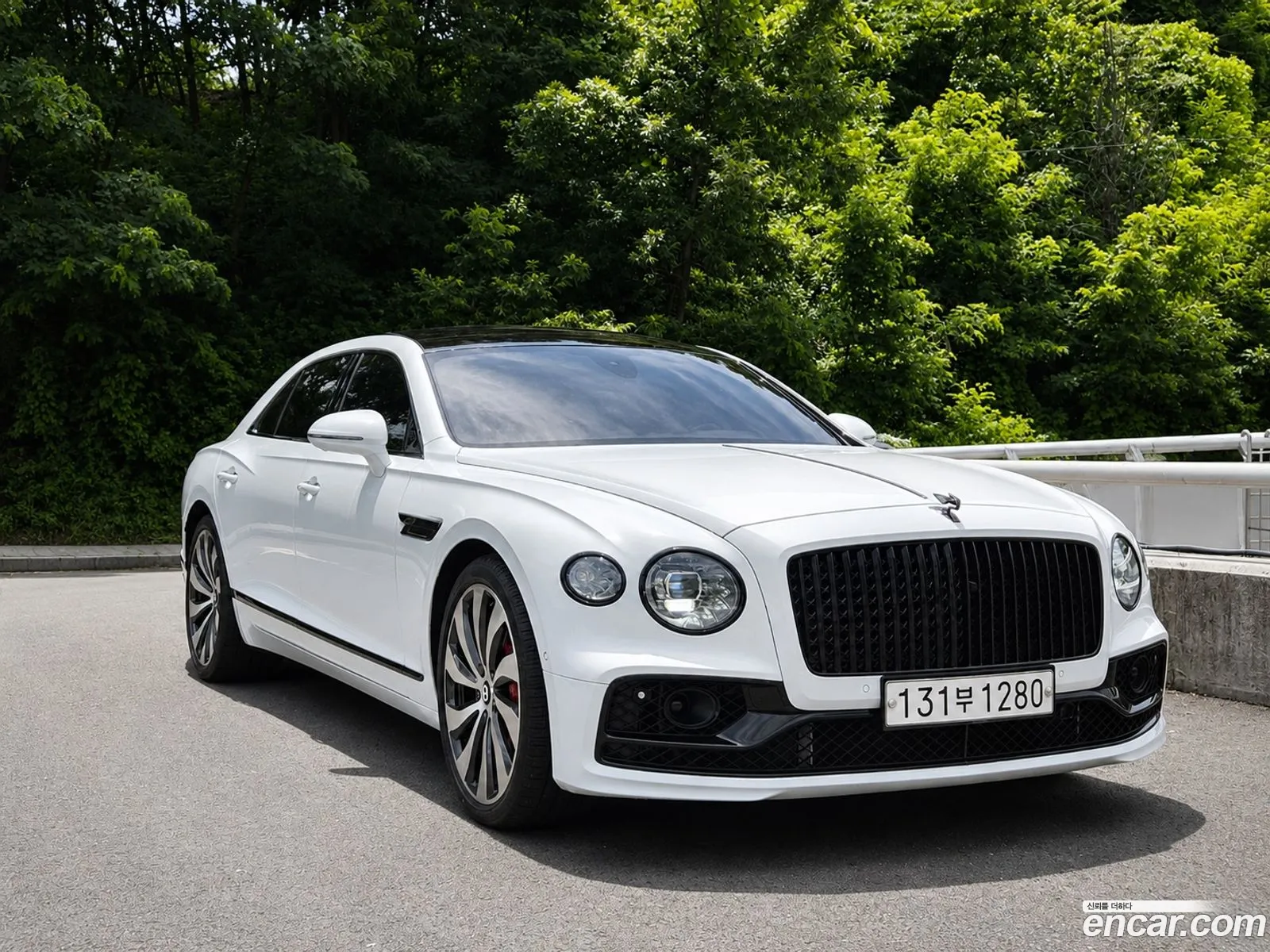 Bentley Flying Spur 2022 — 3