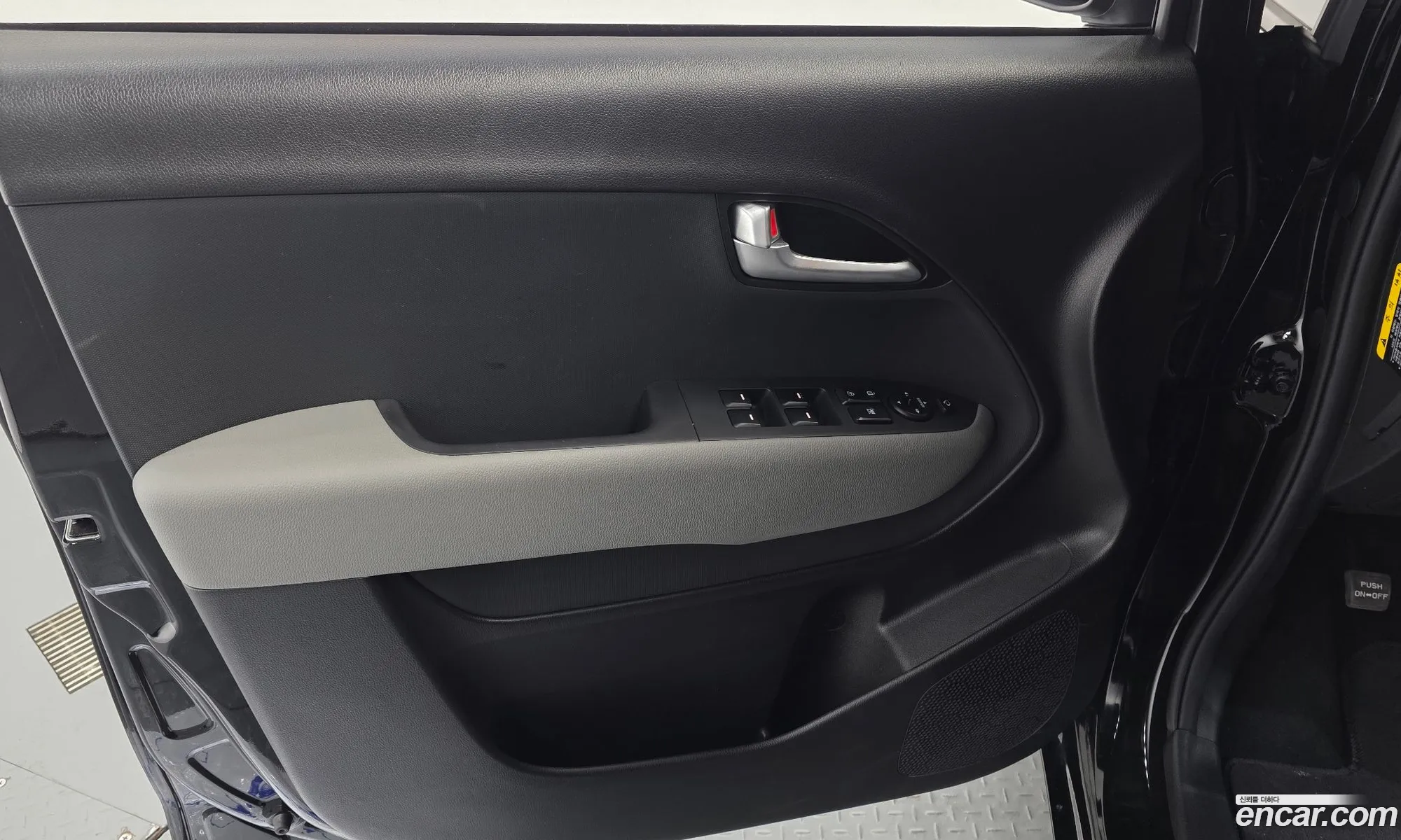 Kia Kia Ray 2023 — 24