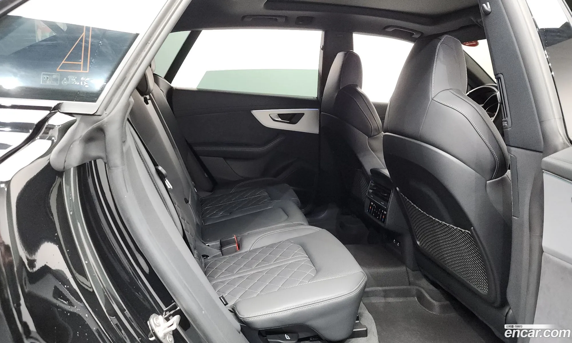 Audi Q8 2025 — 18