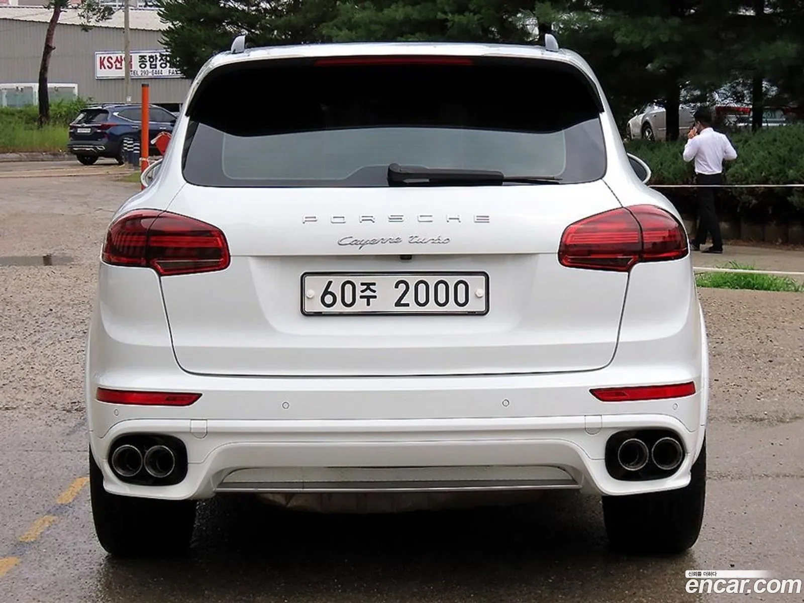 Porsche Cayenne 2015 — 17