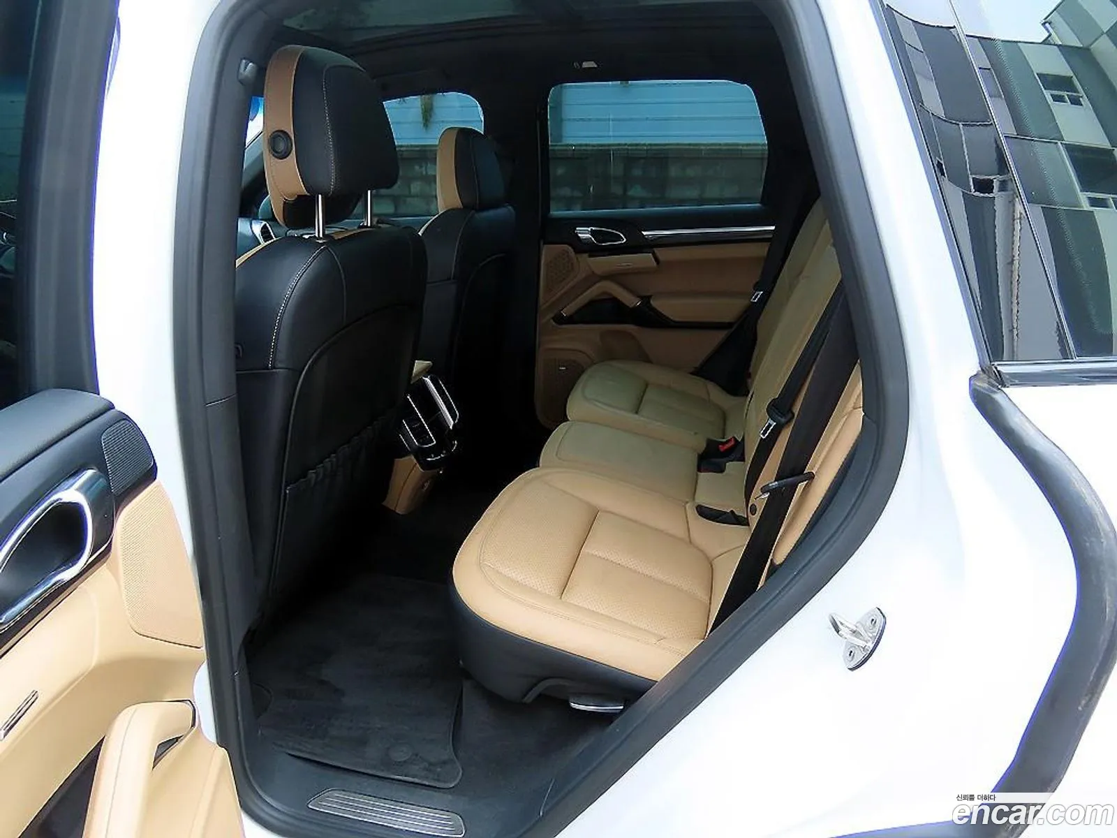 Porsche Cayenne 2015 — 14