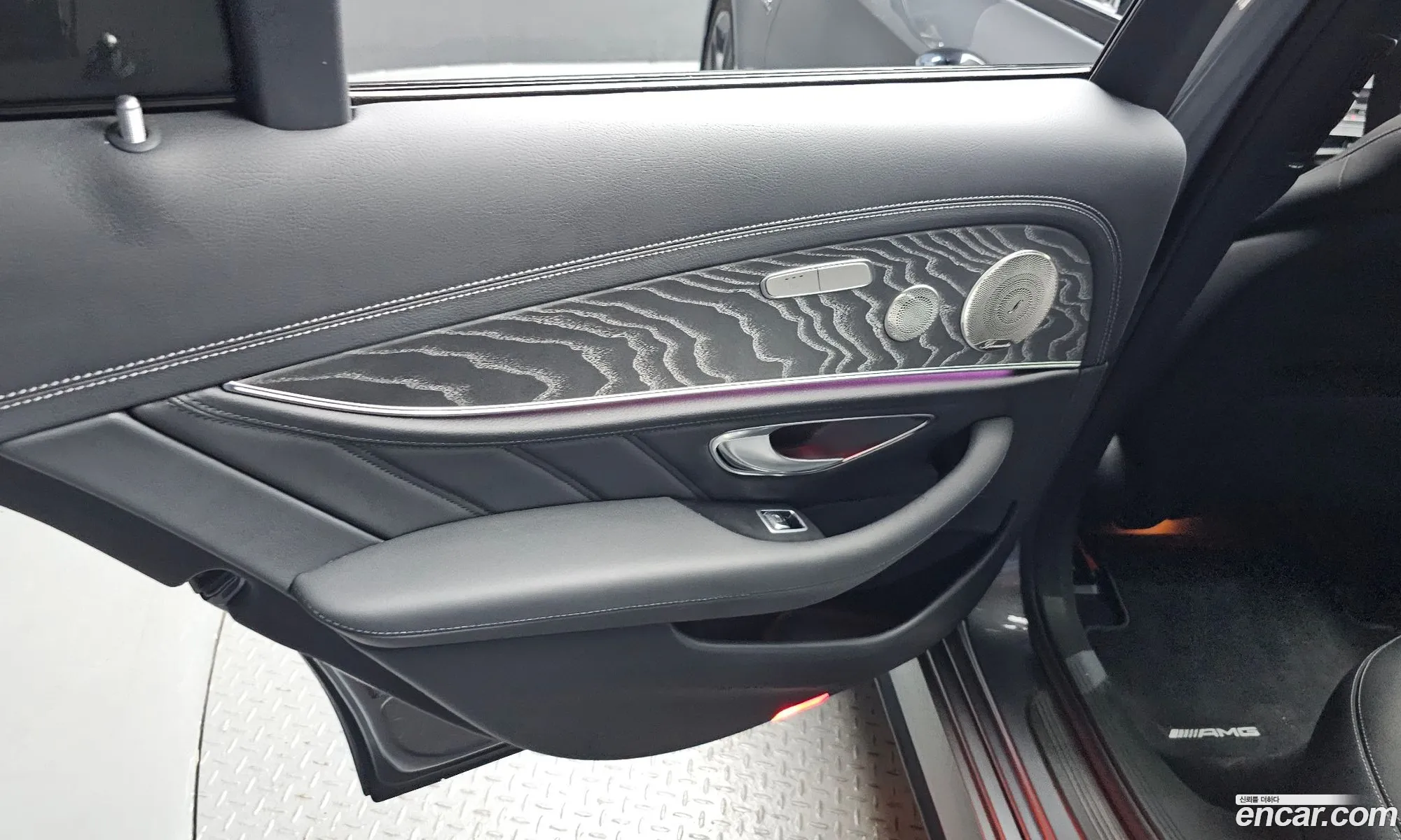 Mercedes-Benz E-Class W213 2022 — 33