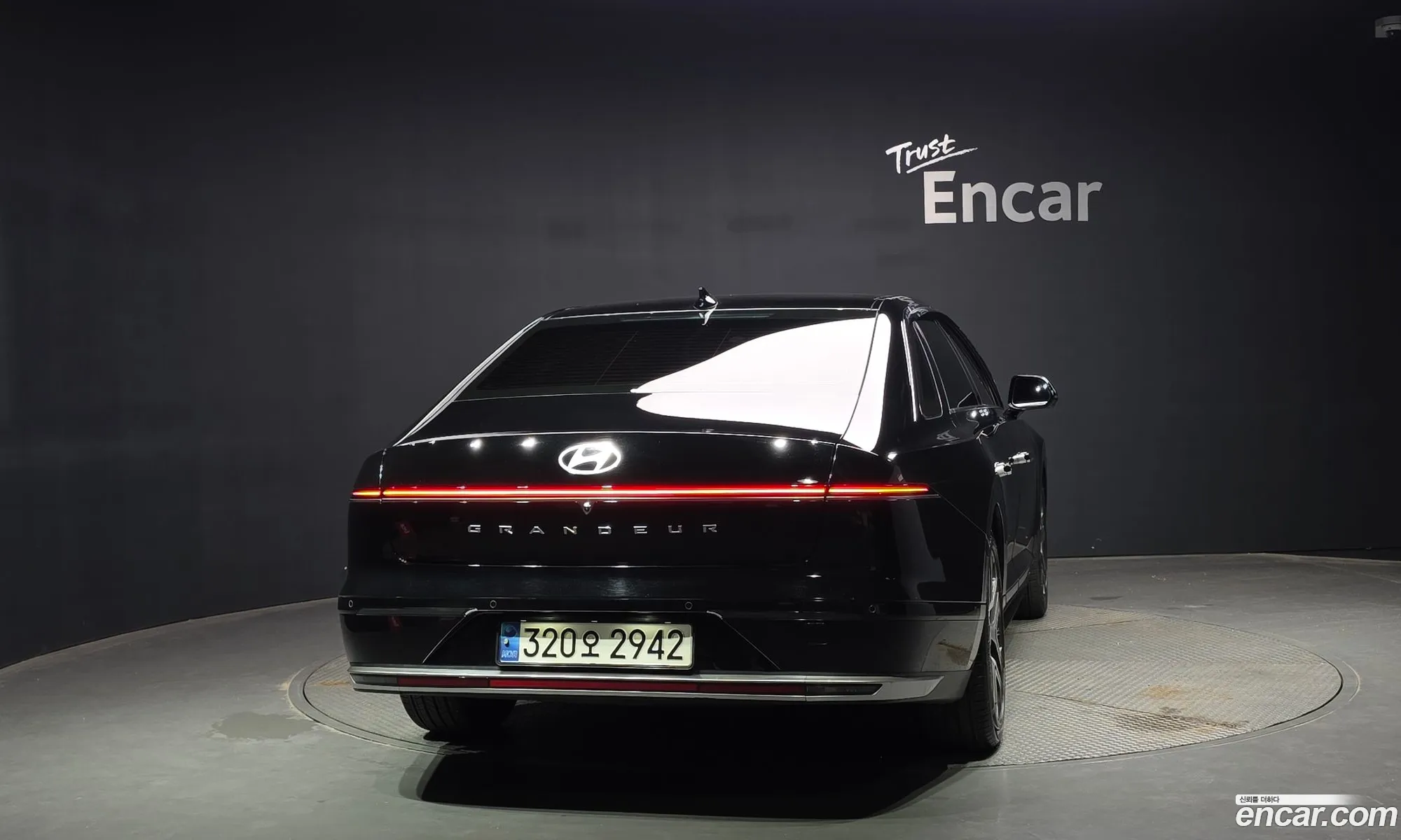 Hyundai Grandeur Hybrid 2023 — 3