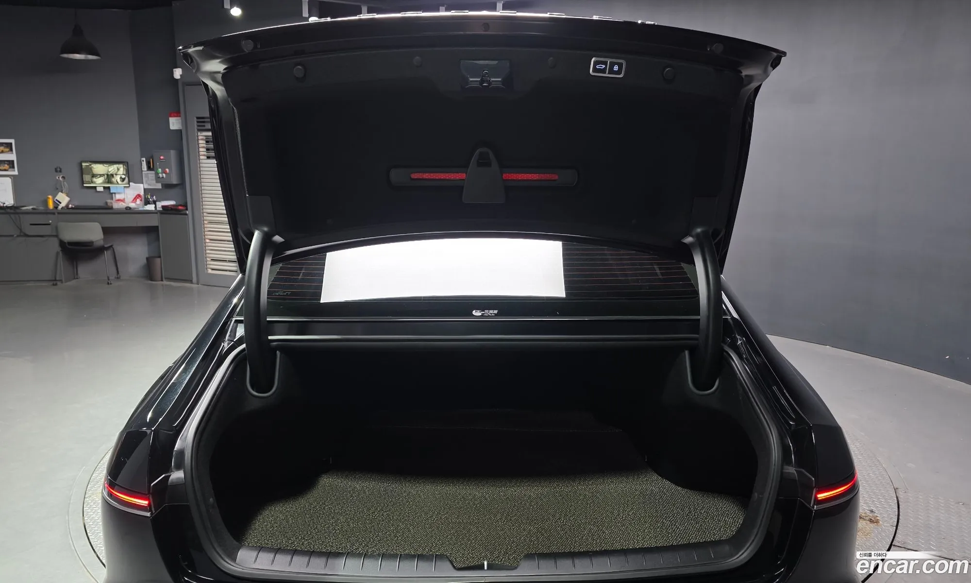 Hyundai Grandeur Hybrid 2023 — 8