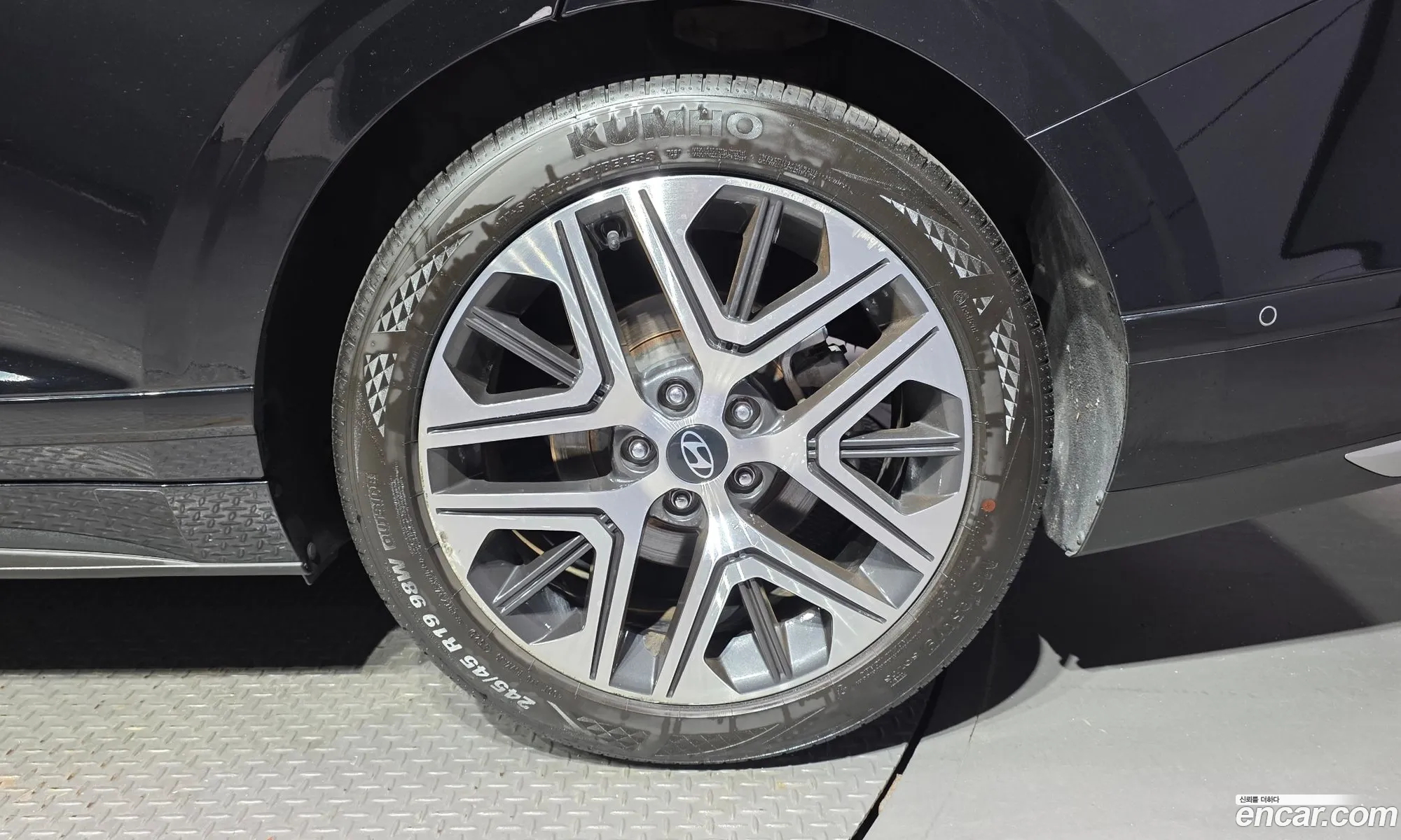Hyundai Grandeur Hybrid 2023 — 19