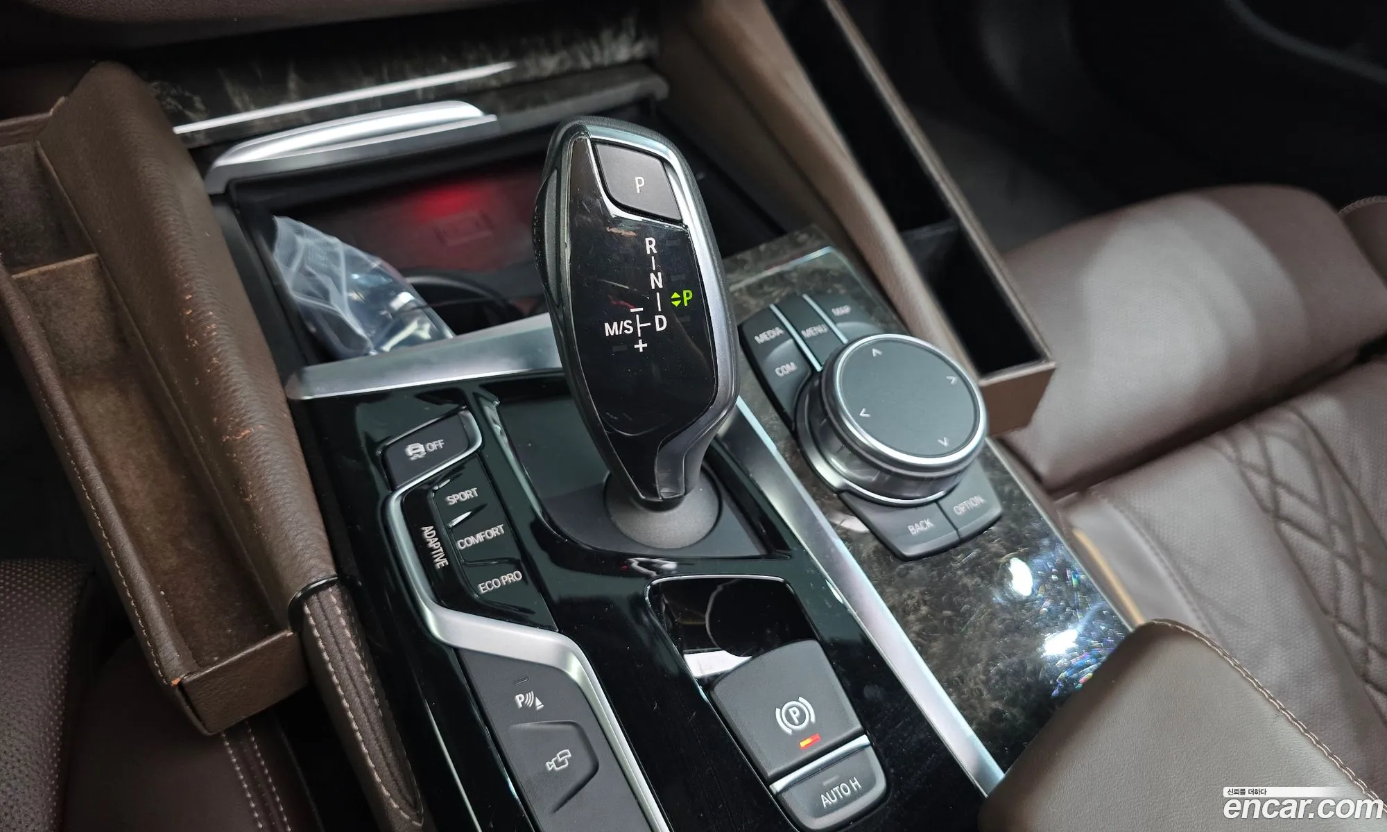 BMW 5 Series 2018 WBAJB5106JB195132 — 10
