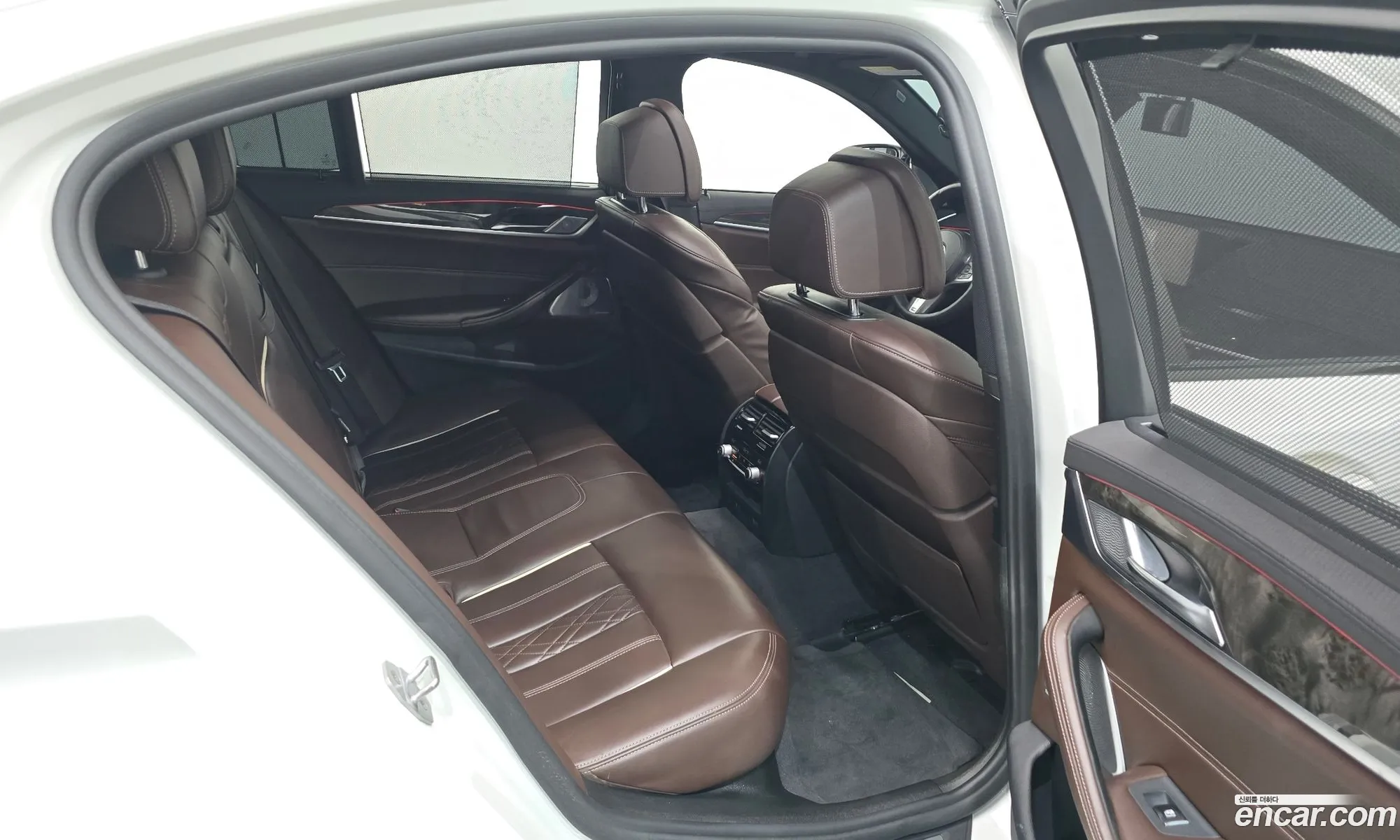 BMW 5 Series 2018 WBAJB5106JB195132 — 7