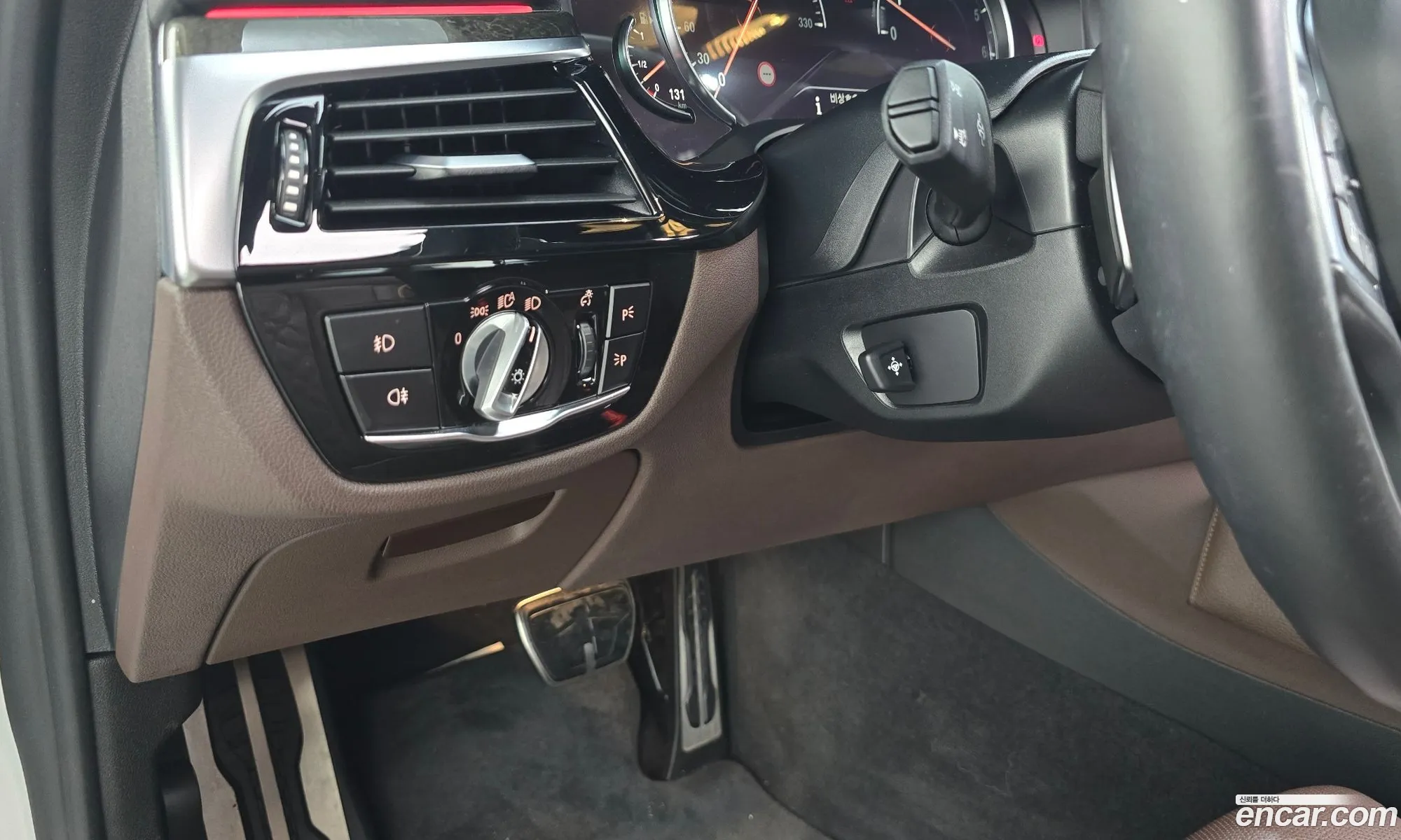 BMW 5 Series 2018 WBAJB5106JB195132 — 8
