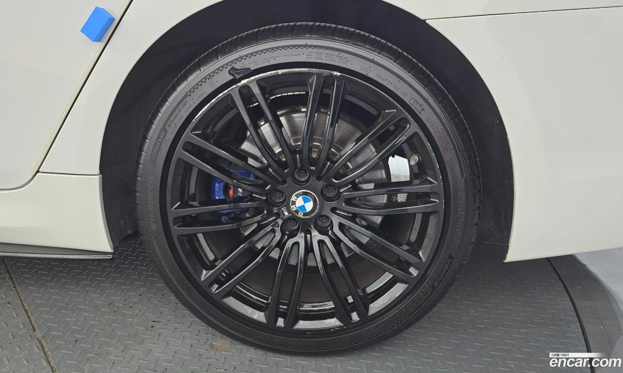 BMW 5 Series 2018 WBAJB5106JB195132 — 28
