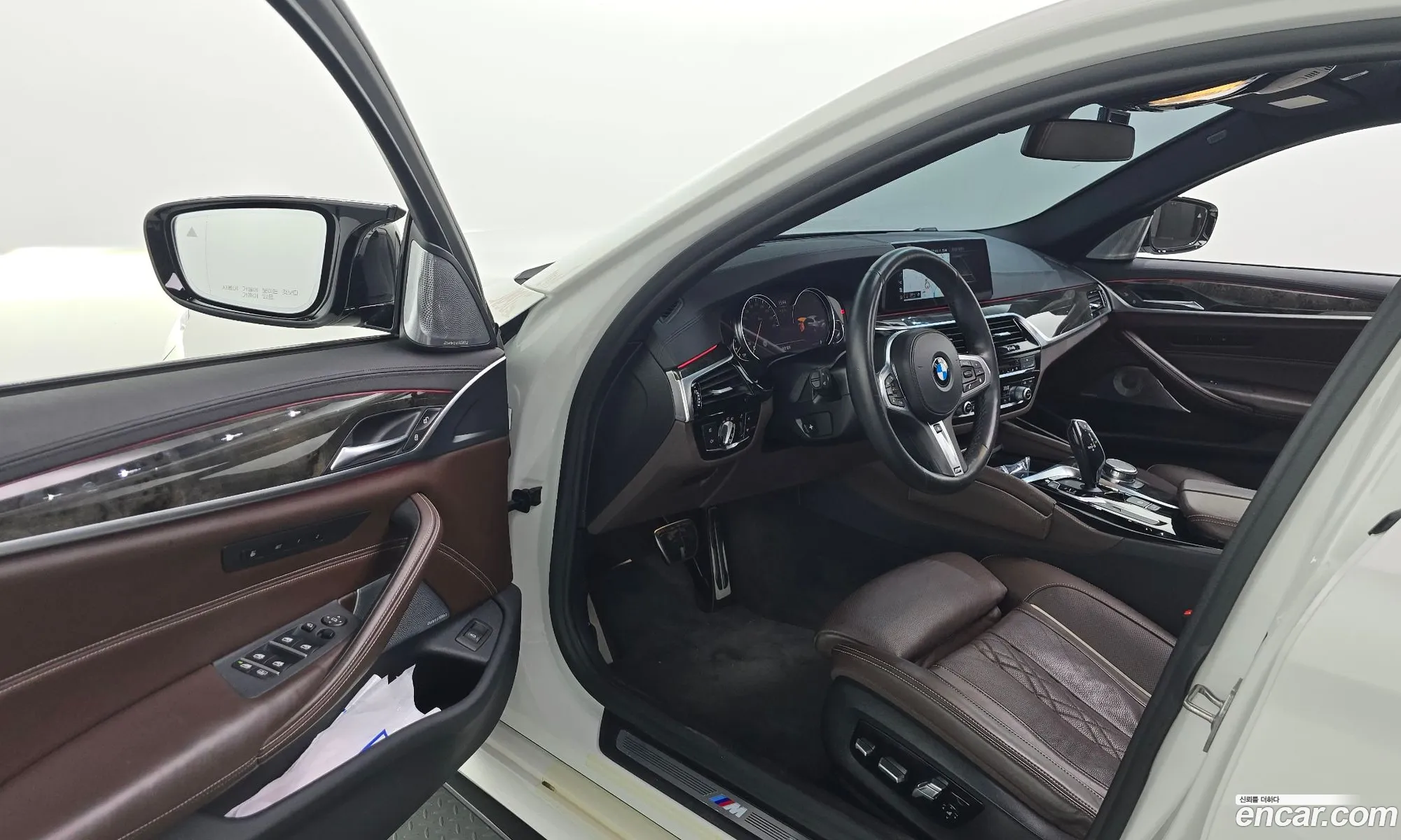 BMW 5 Series 2018 WBAJB5106JB195132 — 23