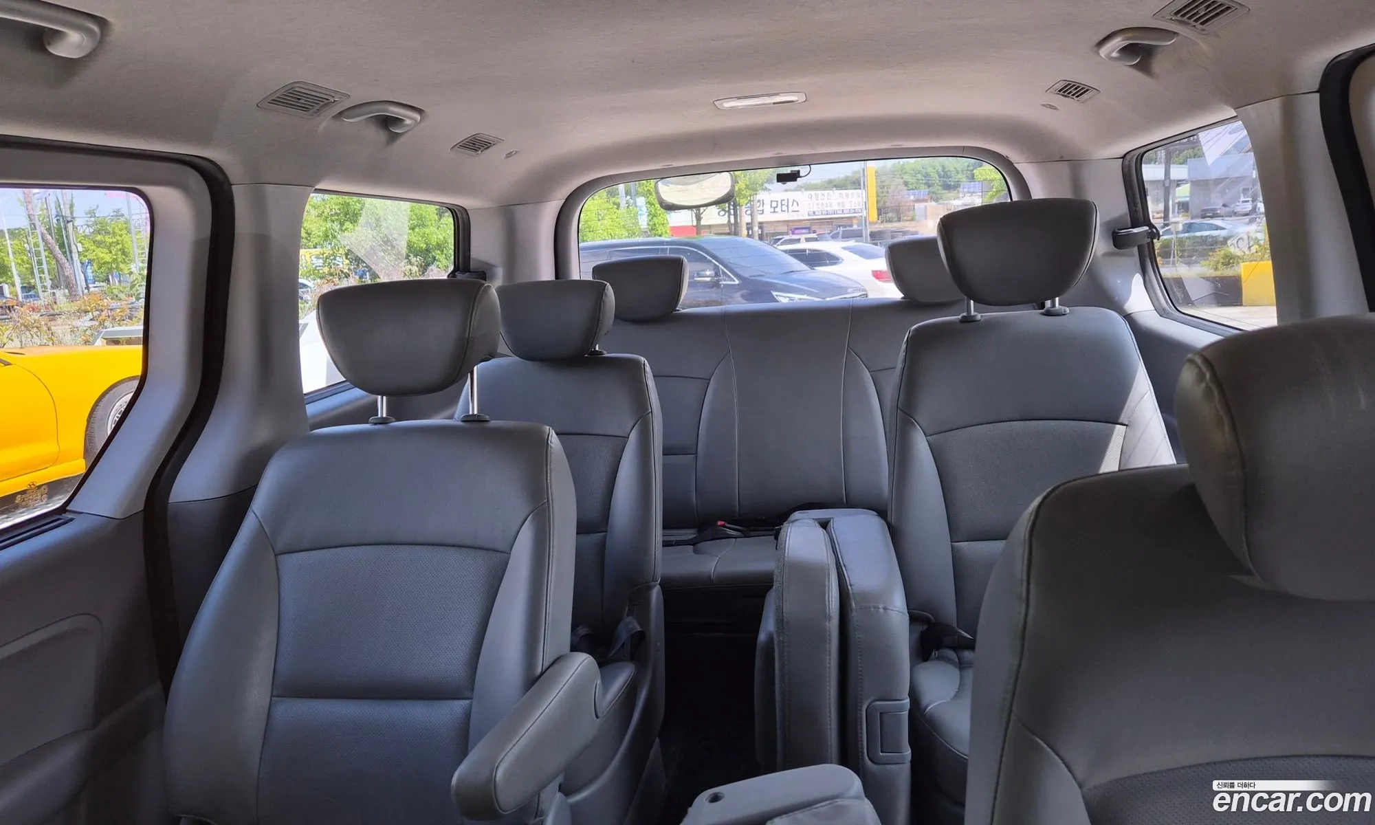 Hyundai Grand Starex 2013 — 3