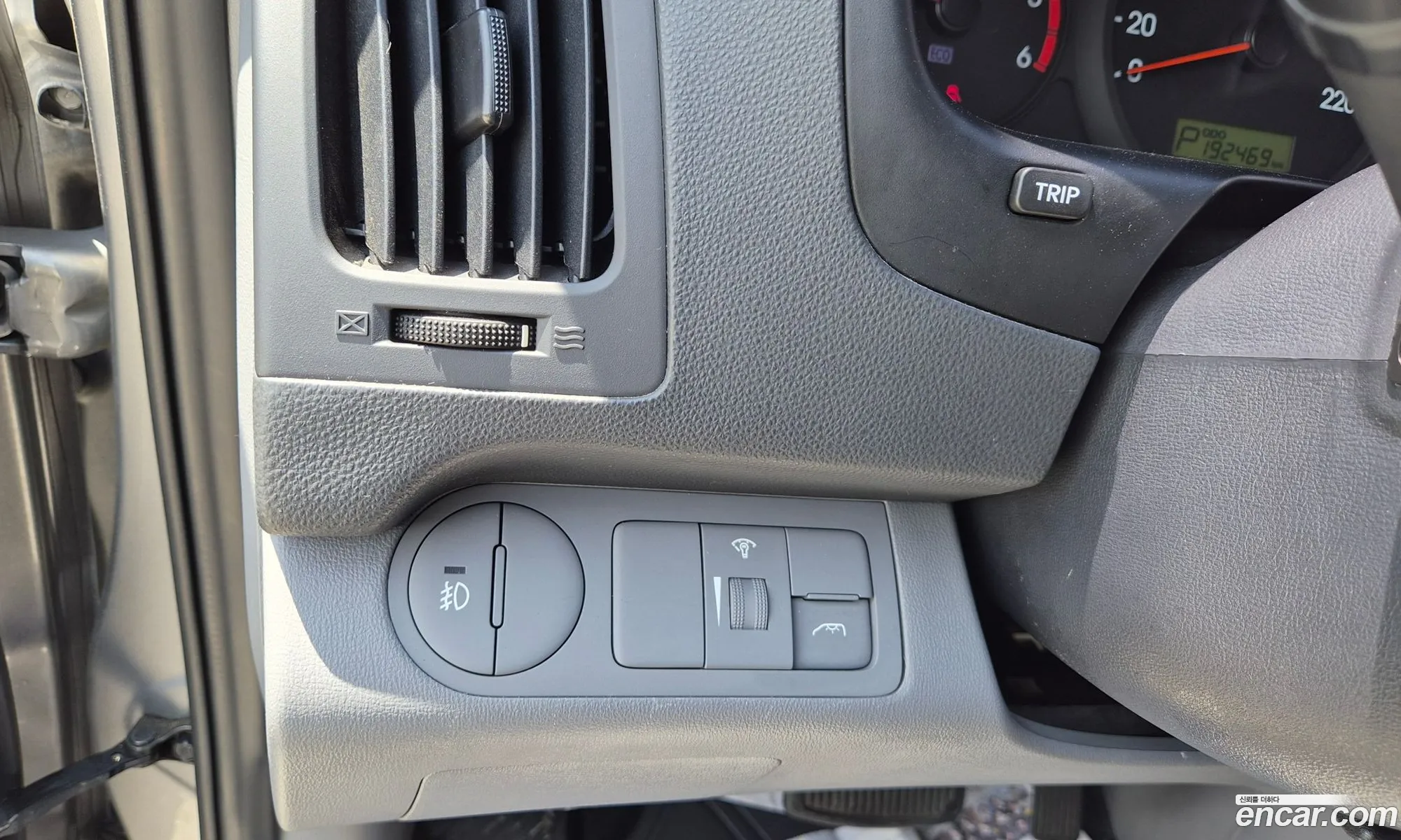 Hyundai Grand Starex 2013 — 13