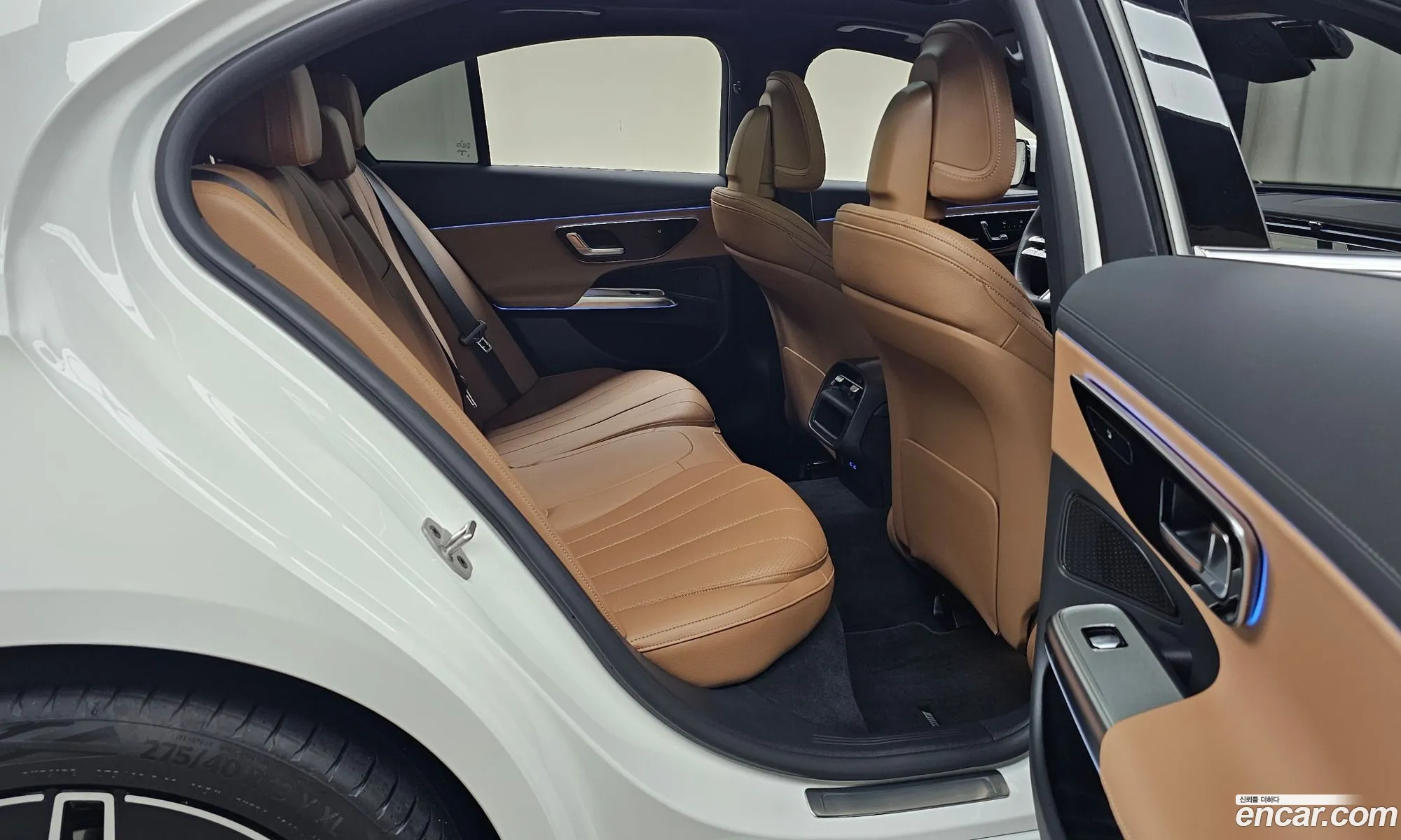 Mercedes-Benz E-Class W214 2025 — 14