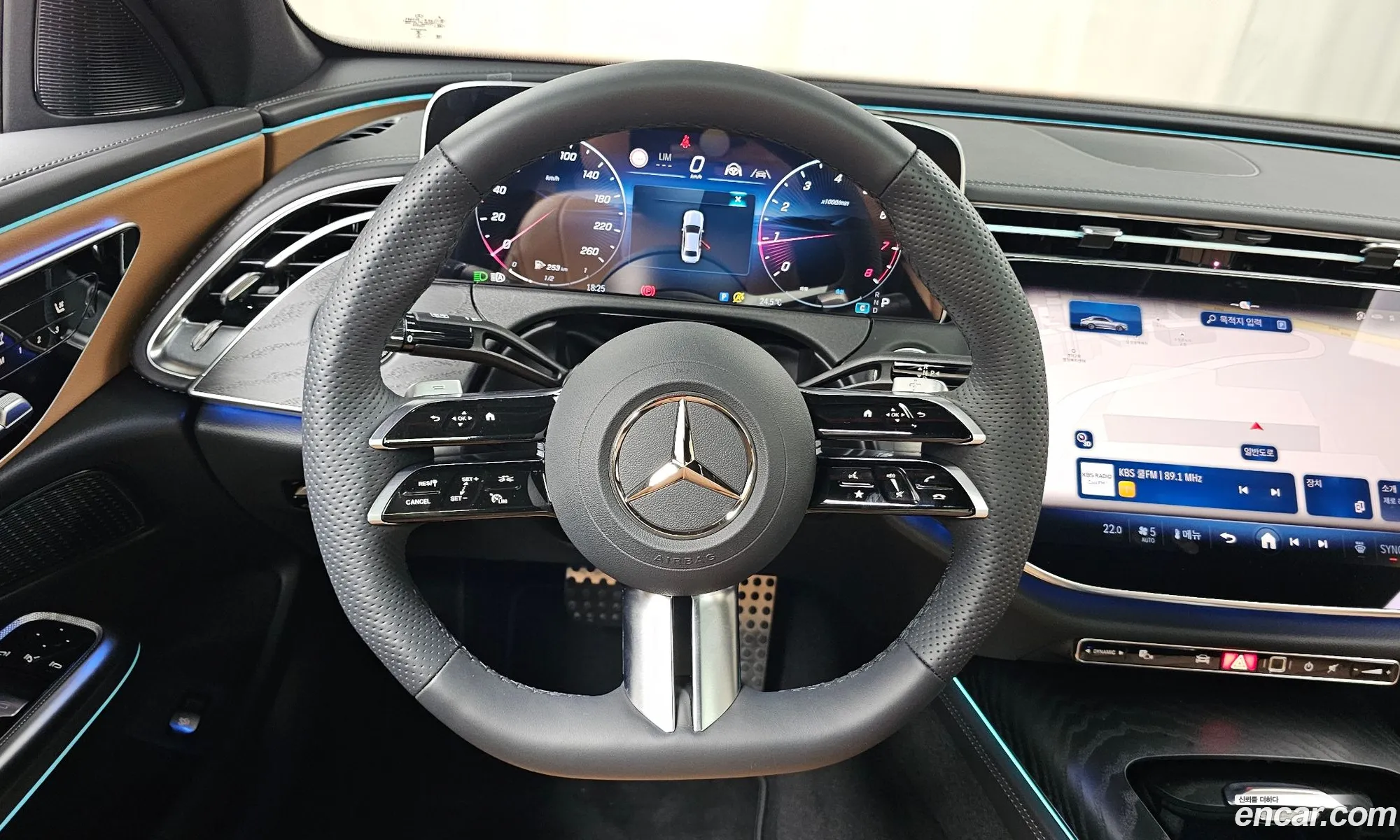 Mercedes-Benz E-Class W214 2025 — 4