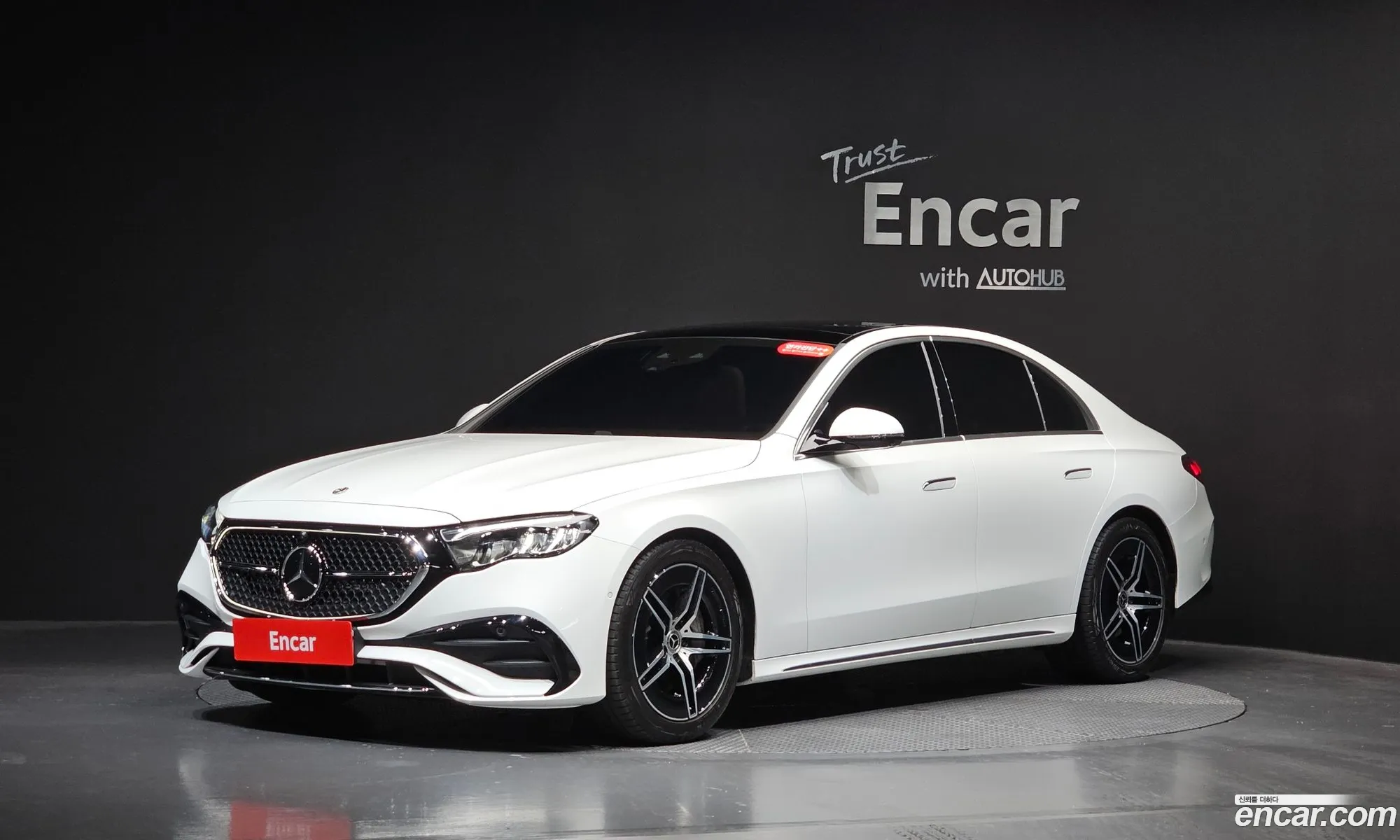 Mercedes-Benz E-Class W214 2025 — 25